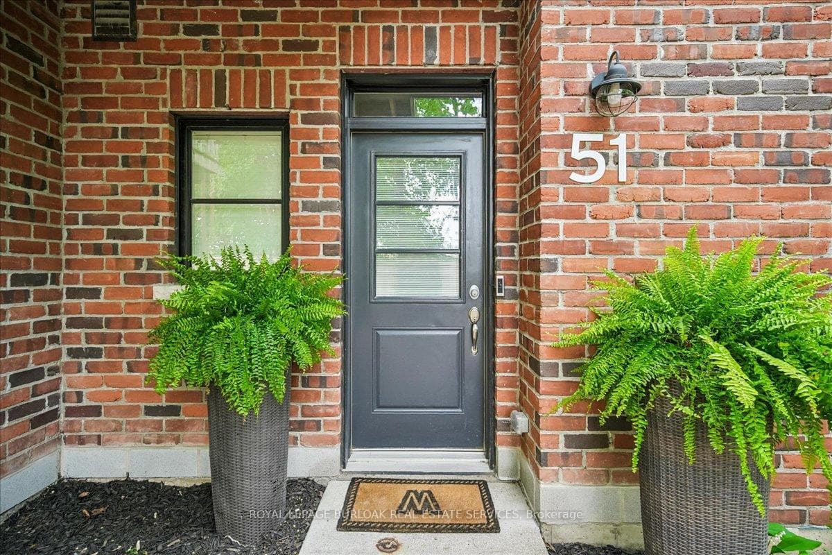 70 Plains Road Unit 51 - Condo photo 1 of 29 in Burlington, Ontario