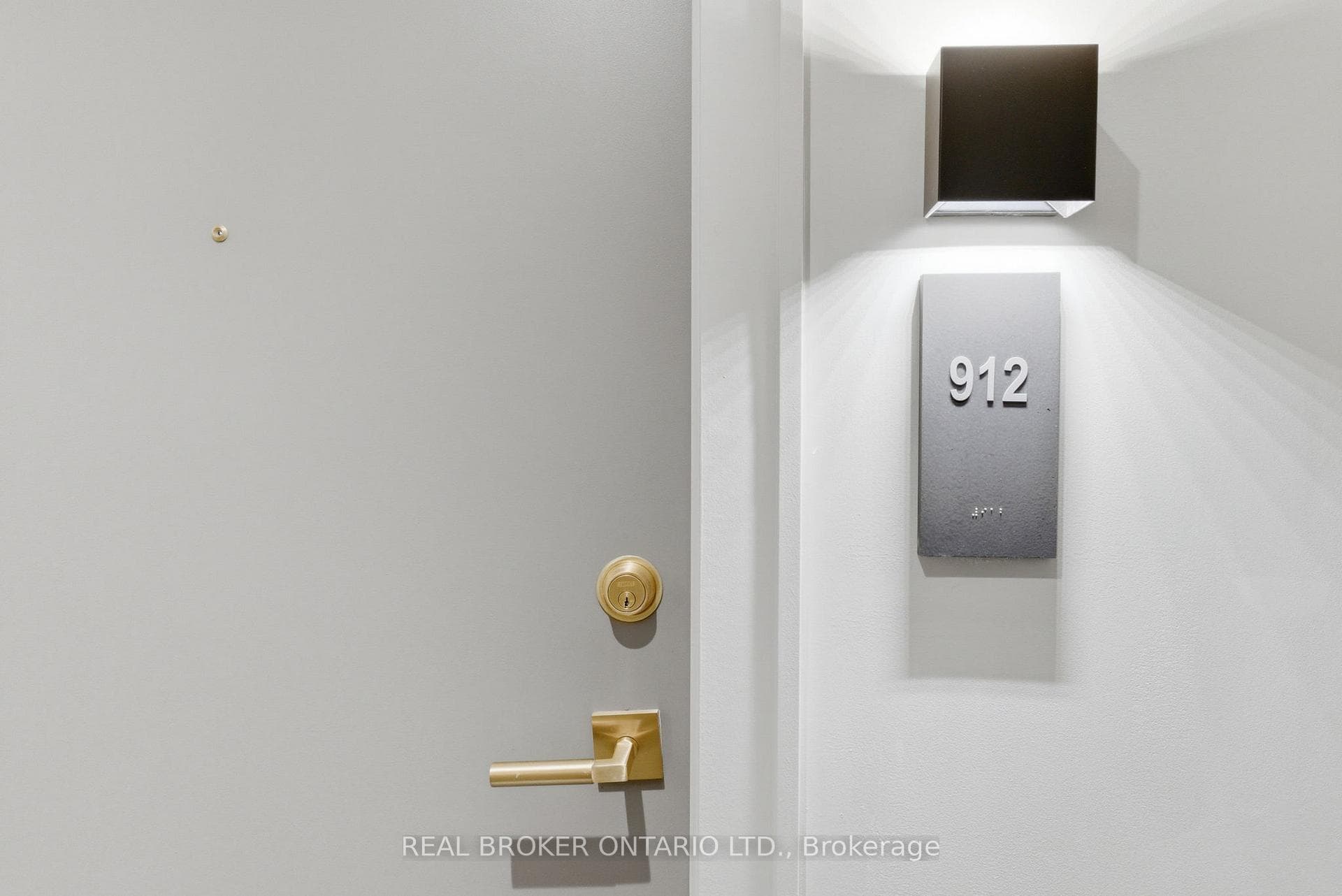 2 Manderley Drive Unit 912 - Condo photo 3 of 47 in Birch Cliff / Cliffside, Ontario