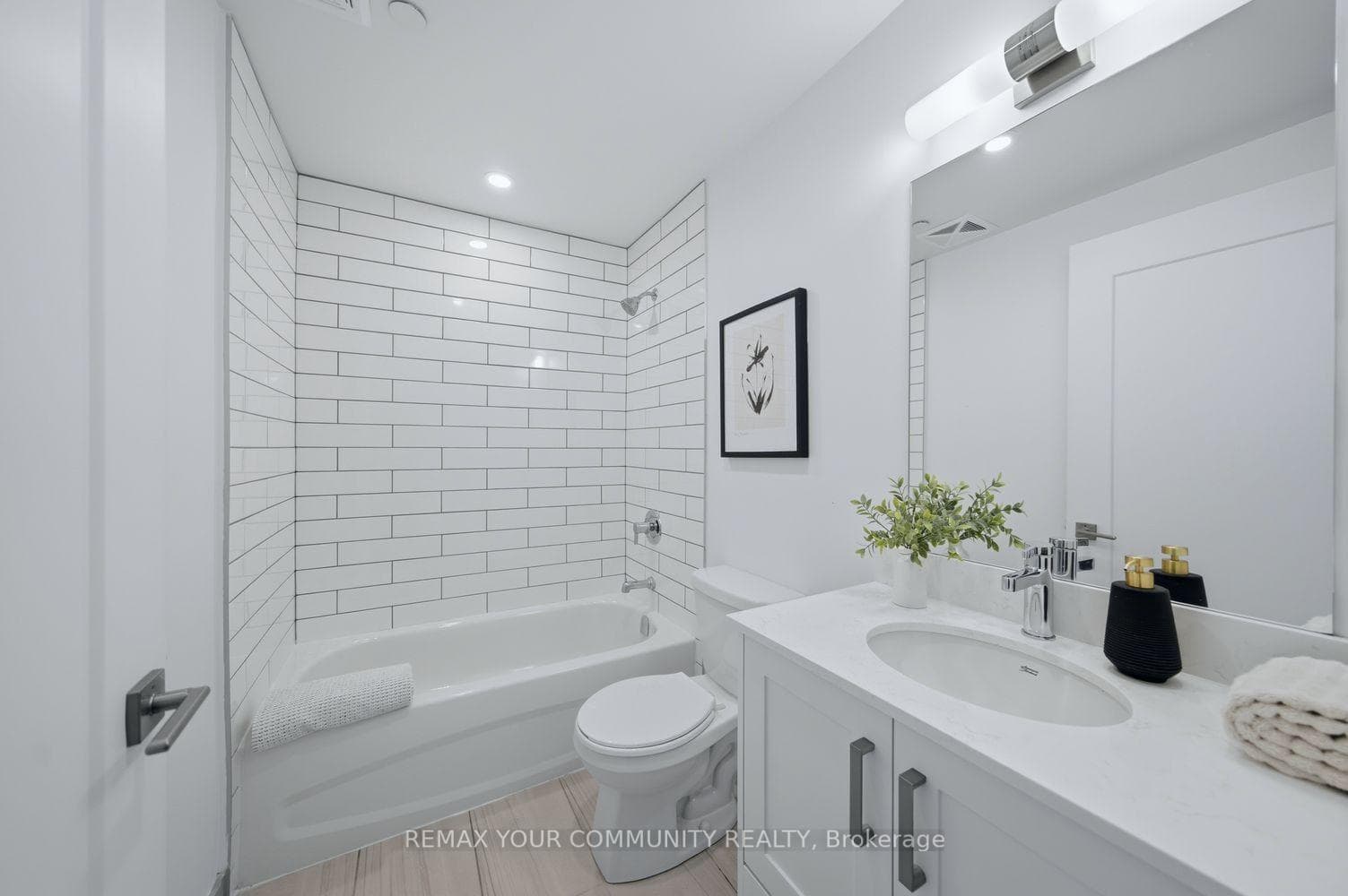 1316 Kingston Road Unit 305 - Condo photo 33 of 47 in Birch Cliff / Cliffside, Ontario