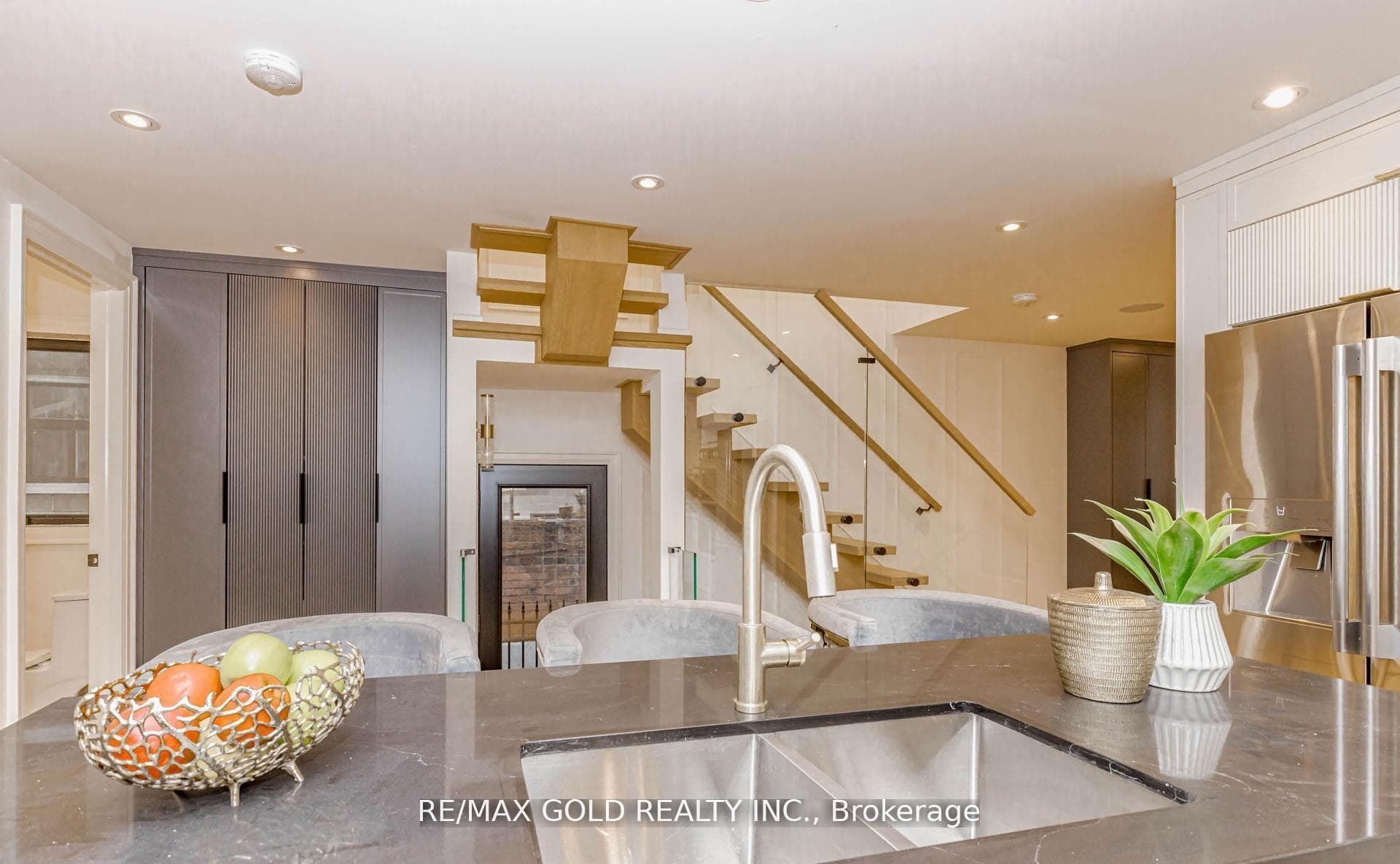 786 Euclid Avenue - Detached photo 11 of 46 in Annex / Yorkville / Summerhill, Ontario