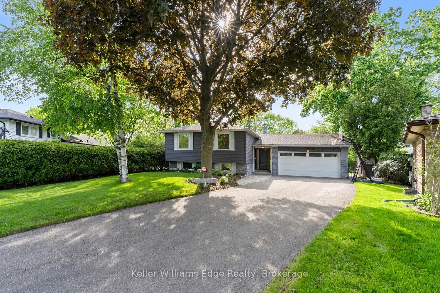 2213 Sunnyvale Drive - Detached photo 3 of 48 in Oakville, Ontario