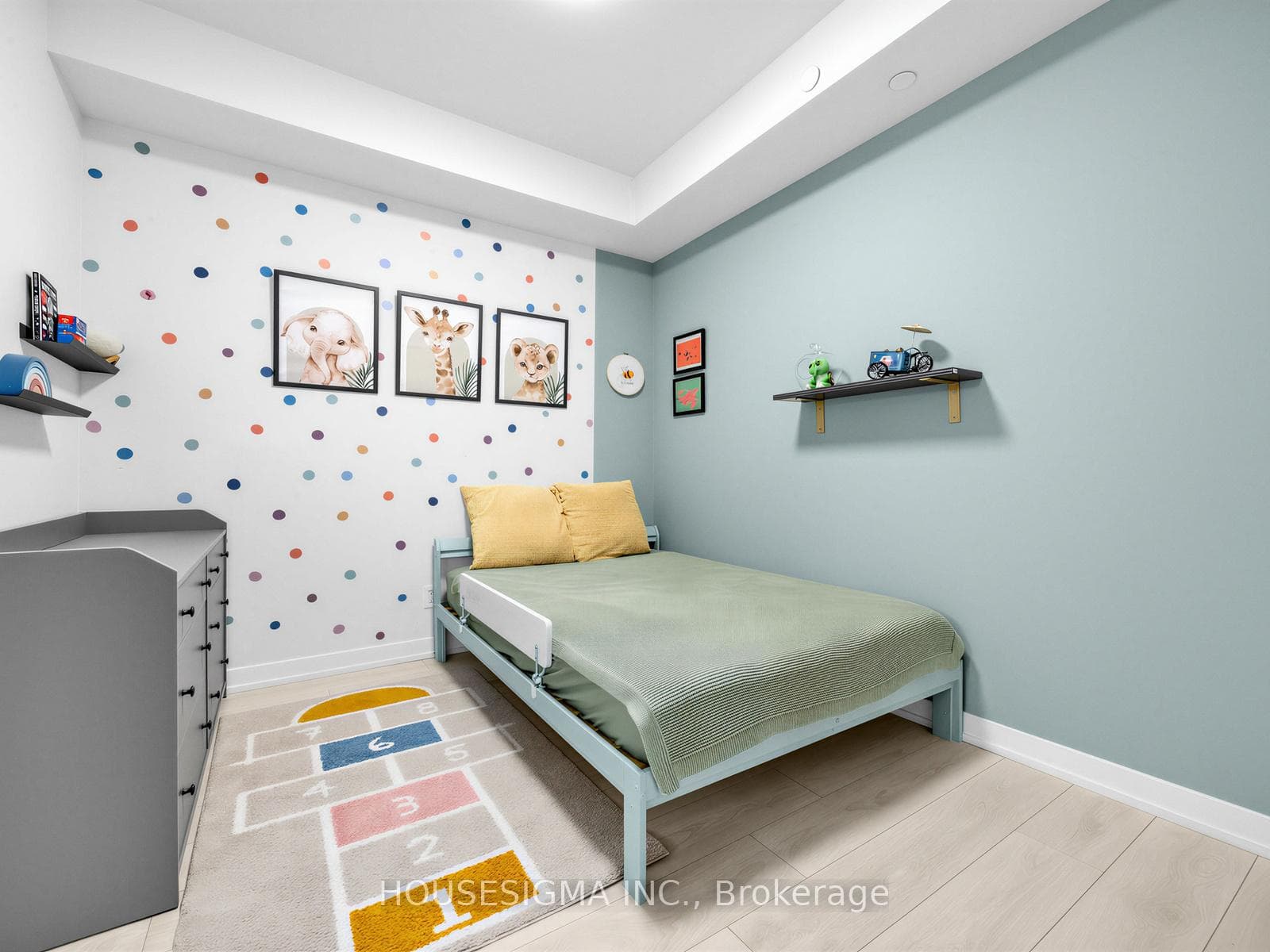 223 St.Clair Avenue Unit 306 - Condo photo 23 of 26 in Annex / Yorkville / Summerhill, Ontario