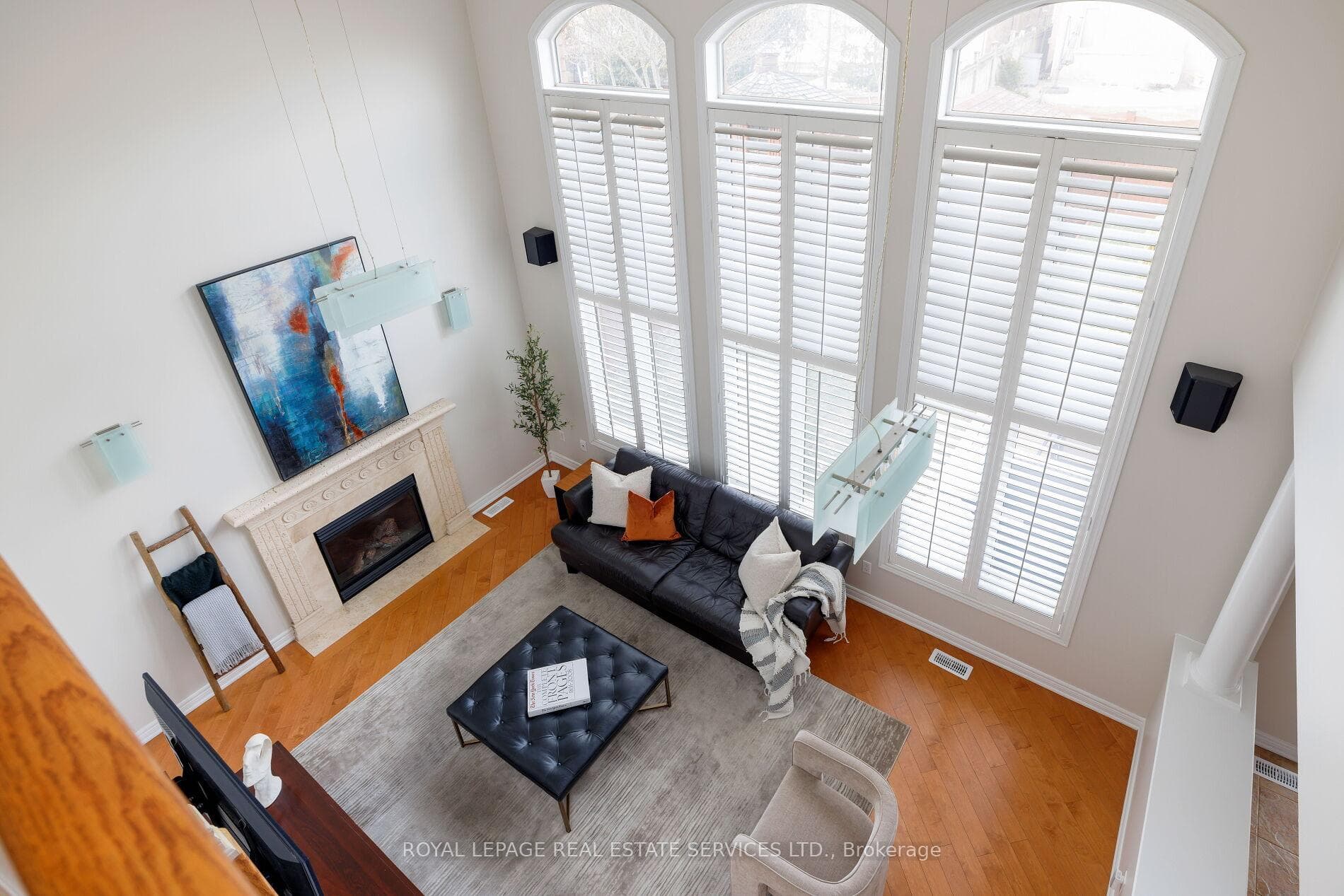 2313 Coronation Drive - Detached photo 12 of 50 in Oakville, Ontario