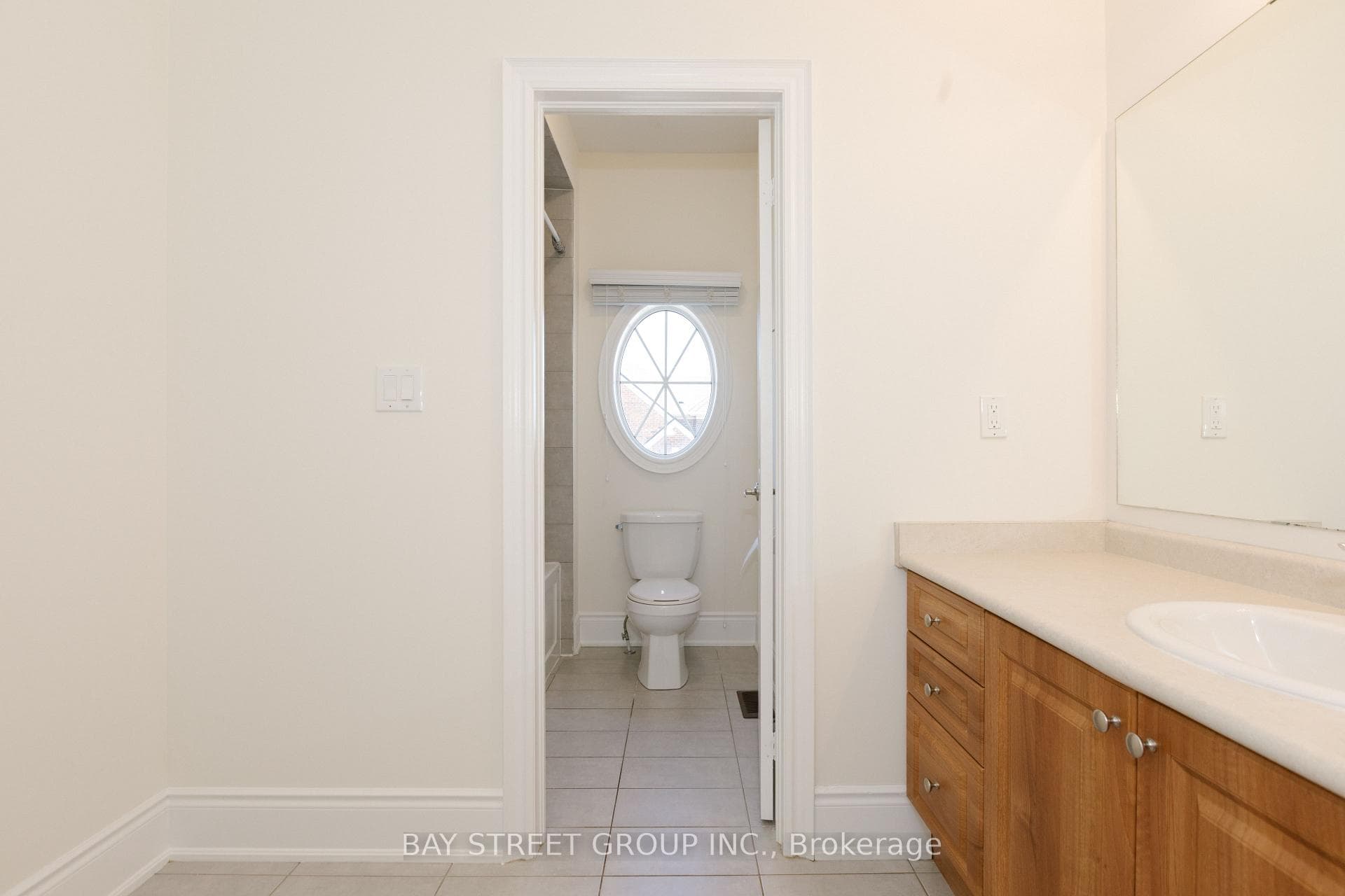 3127 Streamwood Pass - Detached photo 40 of 48 in Oakville, Ontario