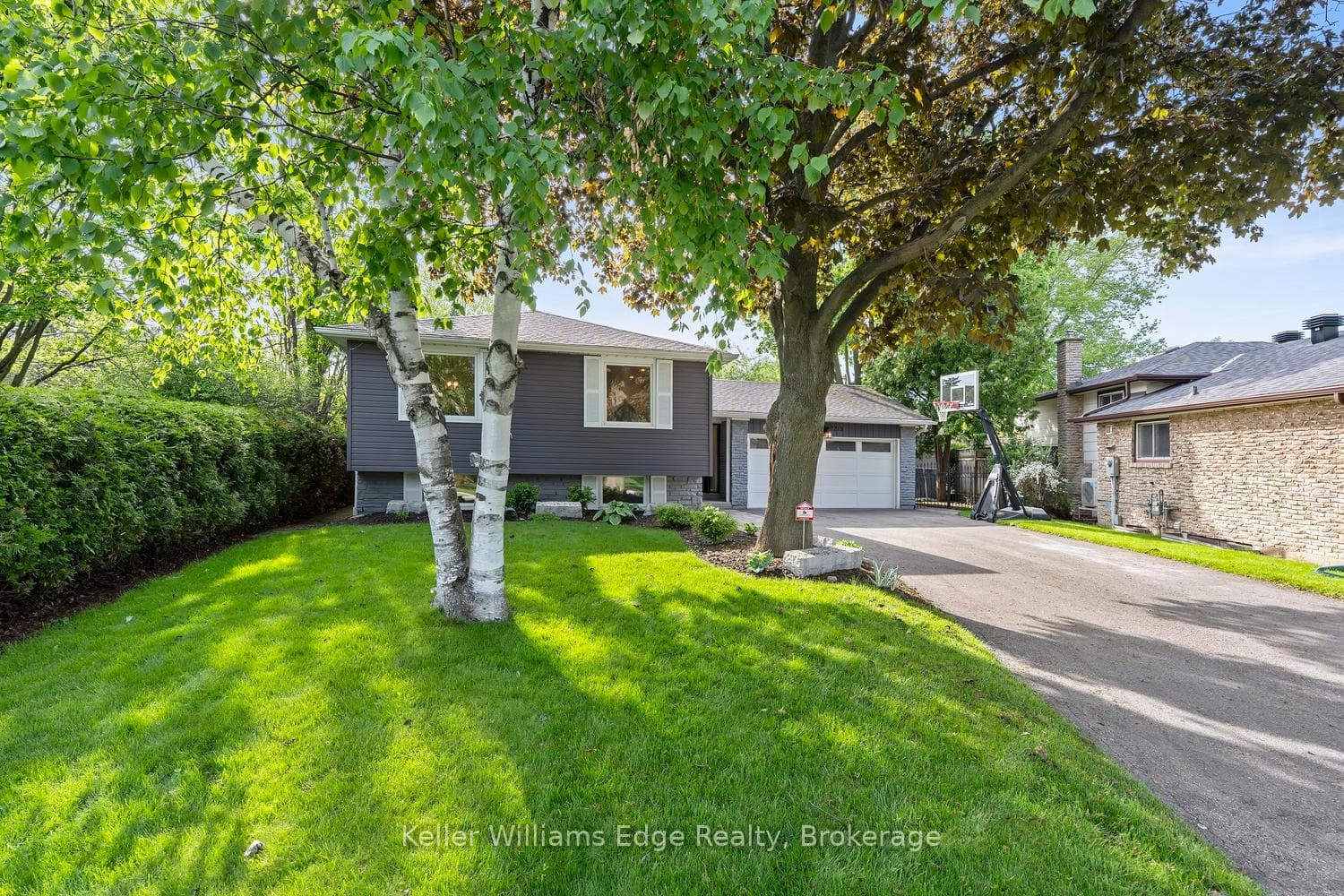 2213 Sunnyvale Drive - Detached photo 4 of 48 in Oakville, Ontario