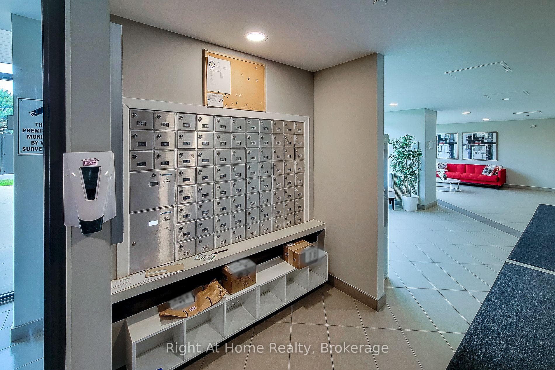 1284 Guelph Line Unit 318 - Condo photo 35 of 38 in Burlington, Ontario