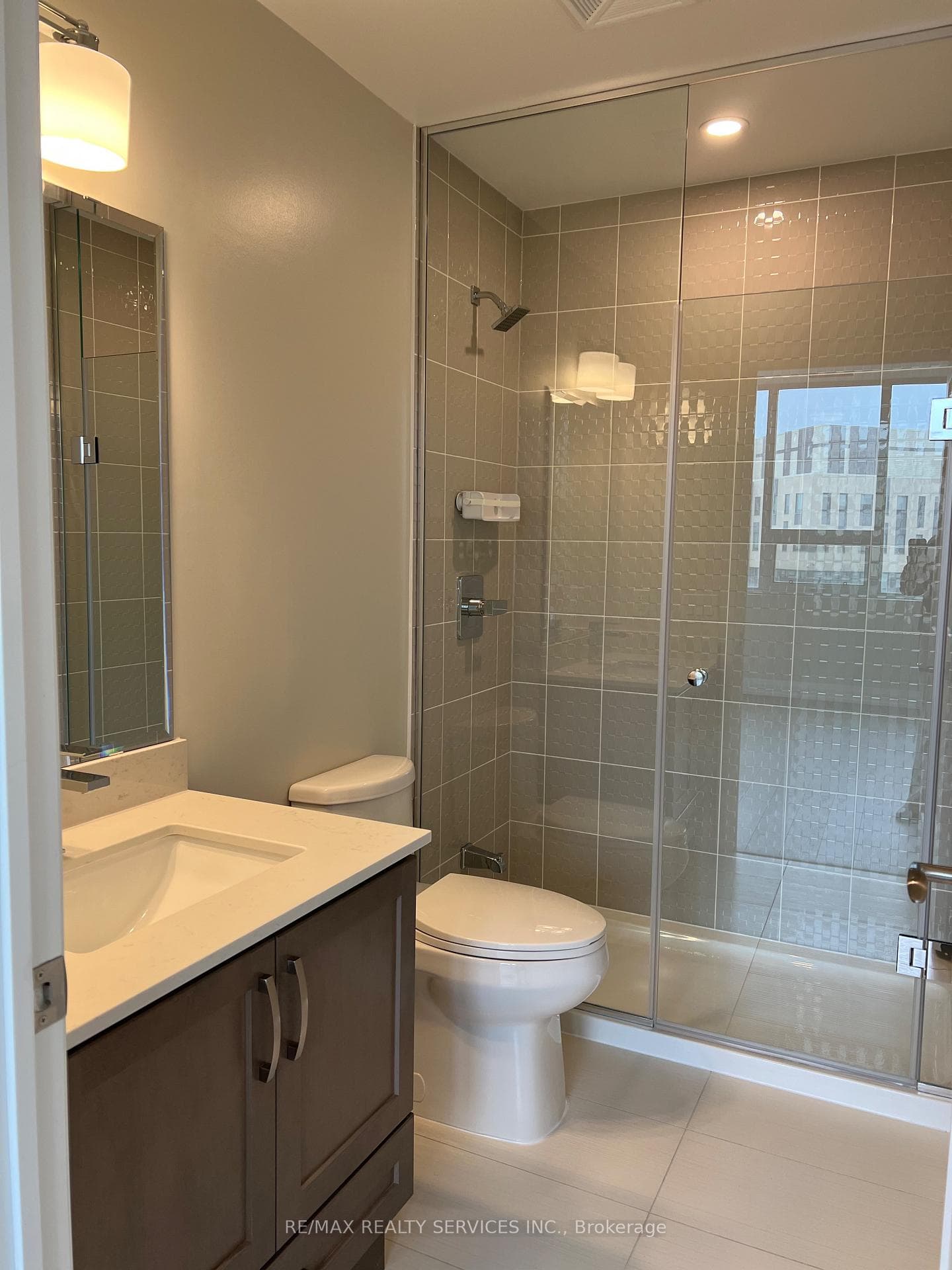 15 Lynch Street Unit 303 - Condo photo 15 of 27 in Brampton, Ontario