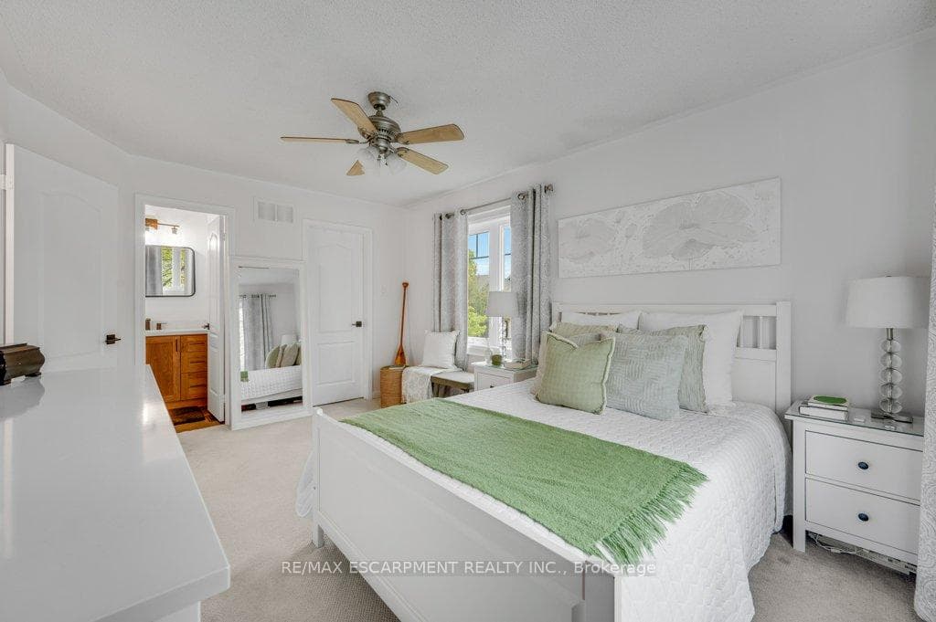 1360 Ashwood Terrace - Detached photo 25 of 39 in Oakville, Ontario