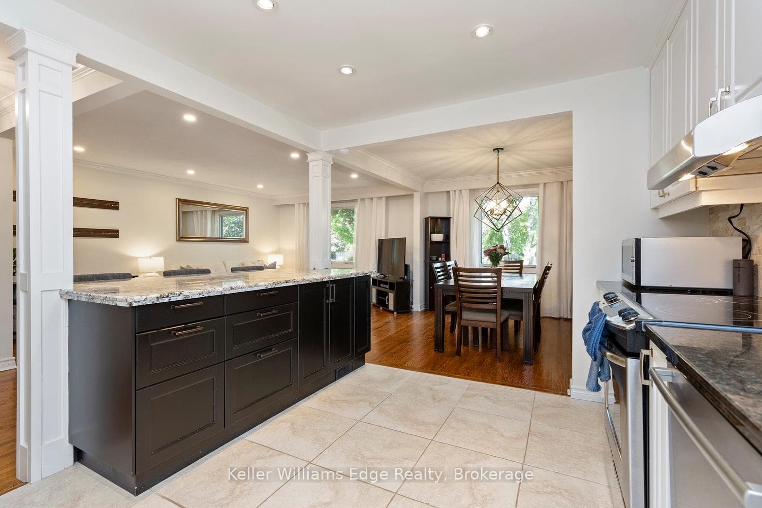 2213 Sunnyvale Drive - Detached photo 18 of 48 in Oakville, Ontario
