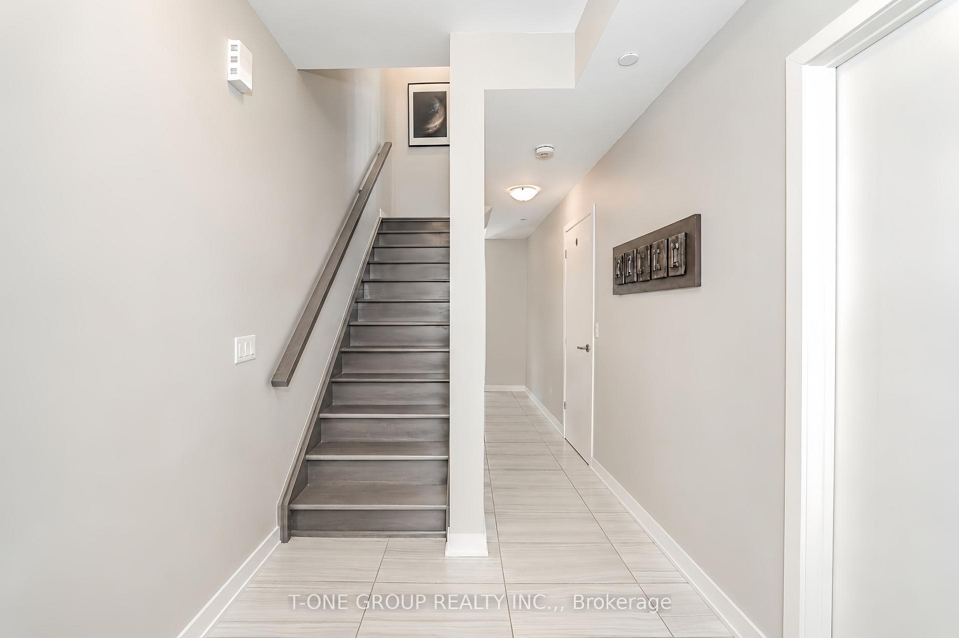 55 Sutton Avenue - Townhouse photo 8 of 38 in Regent Park / Cabbagetown / St. James Town, Ontario
