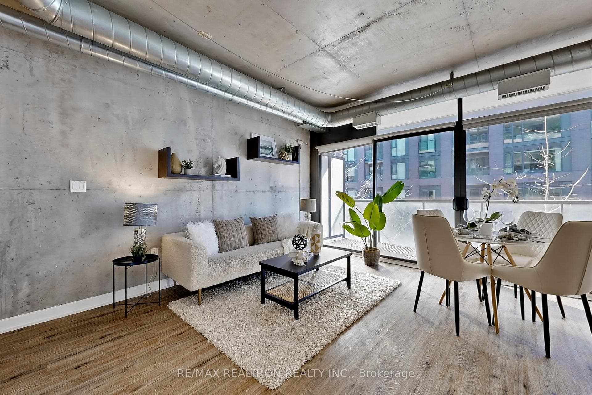 533 Richmond Street Unit 408 - Condo photo 4 of 23 in Downtown Toronto / Waterfront, Ontario