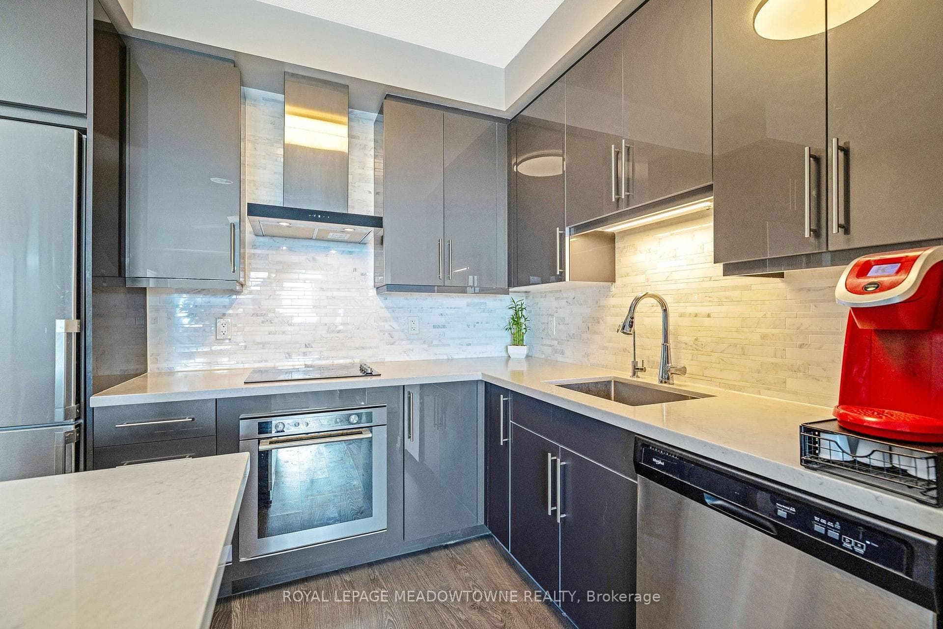2093 Fairview Street Unit 1902 - Condo photo 7 of 30 in Burlington, Ontario