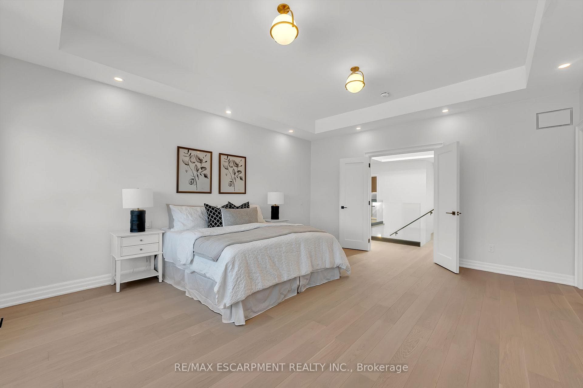 383 Wadsworth Street - Detached photo 21 of 46 in Oakville, Ontario