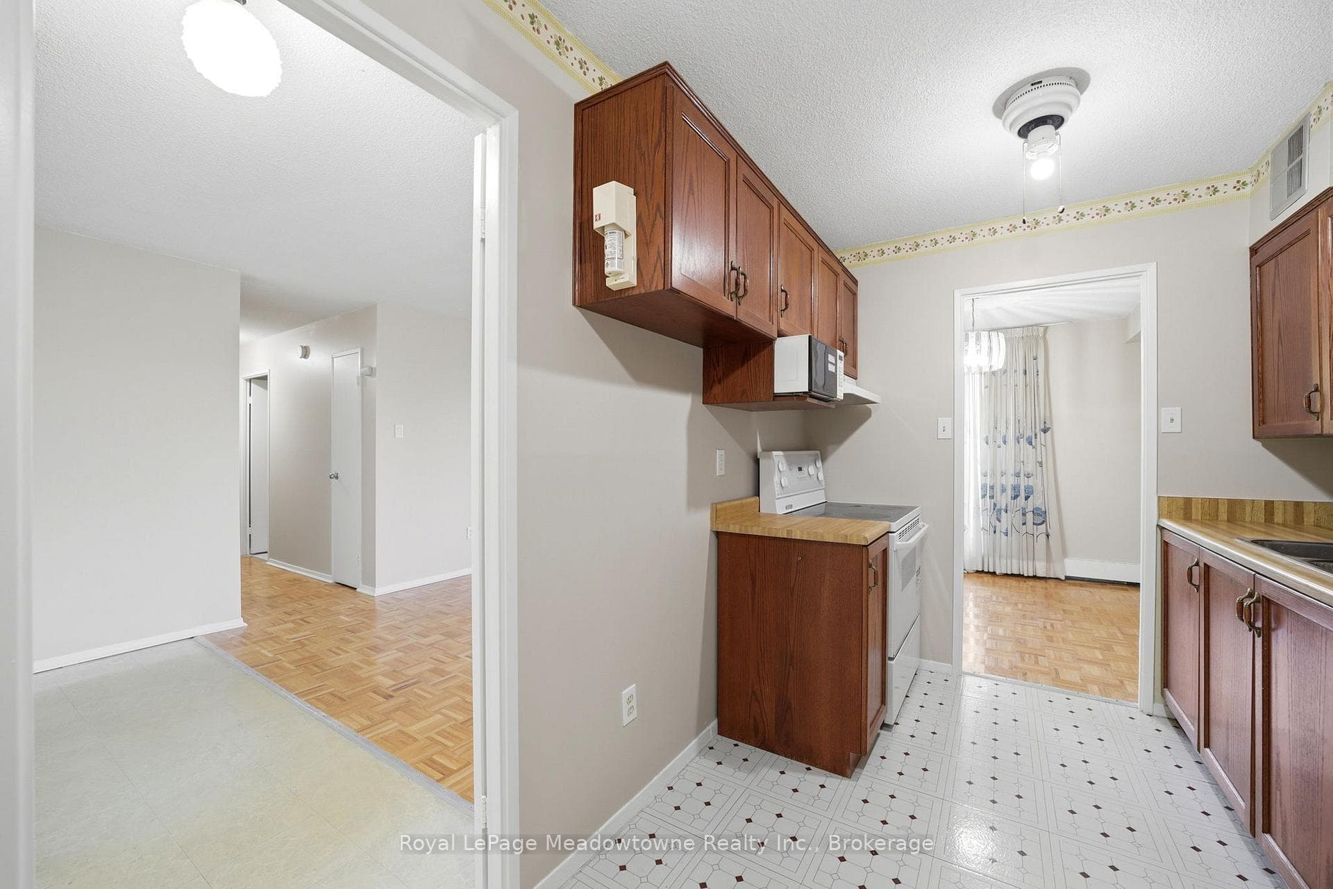 2929 Aquitaine Avenue Unit 215 - Condo photo 13 of 26 in Mississauga, Ontario