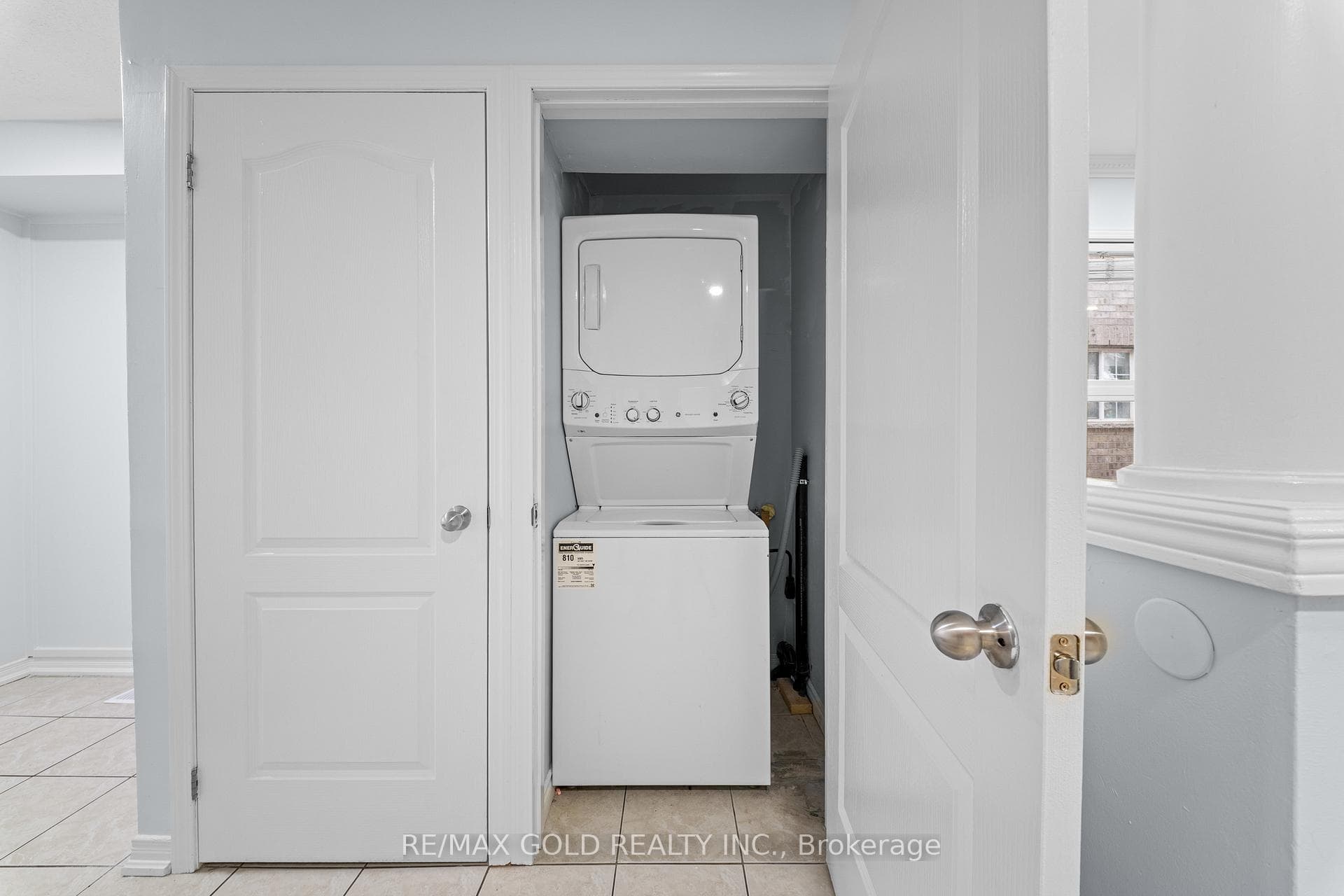 15 Revelstoke Place - Semi-Detached photo 22 of 49 in Brampton, Ontario