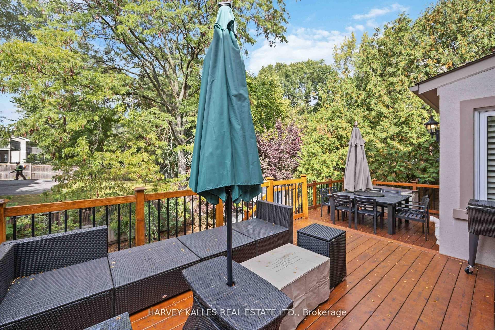 27 Ashley Park Road - Detached photo 43 of 49 in Etobicoke (Islington / Rexdale), Ontario
