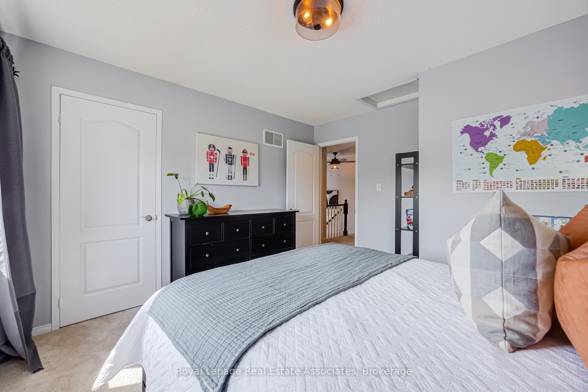 6665 Meteor Court - Detached photo 22 of 39 in Mississauga, Ontario