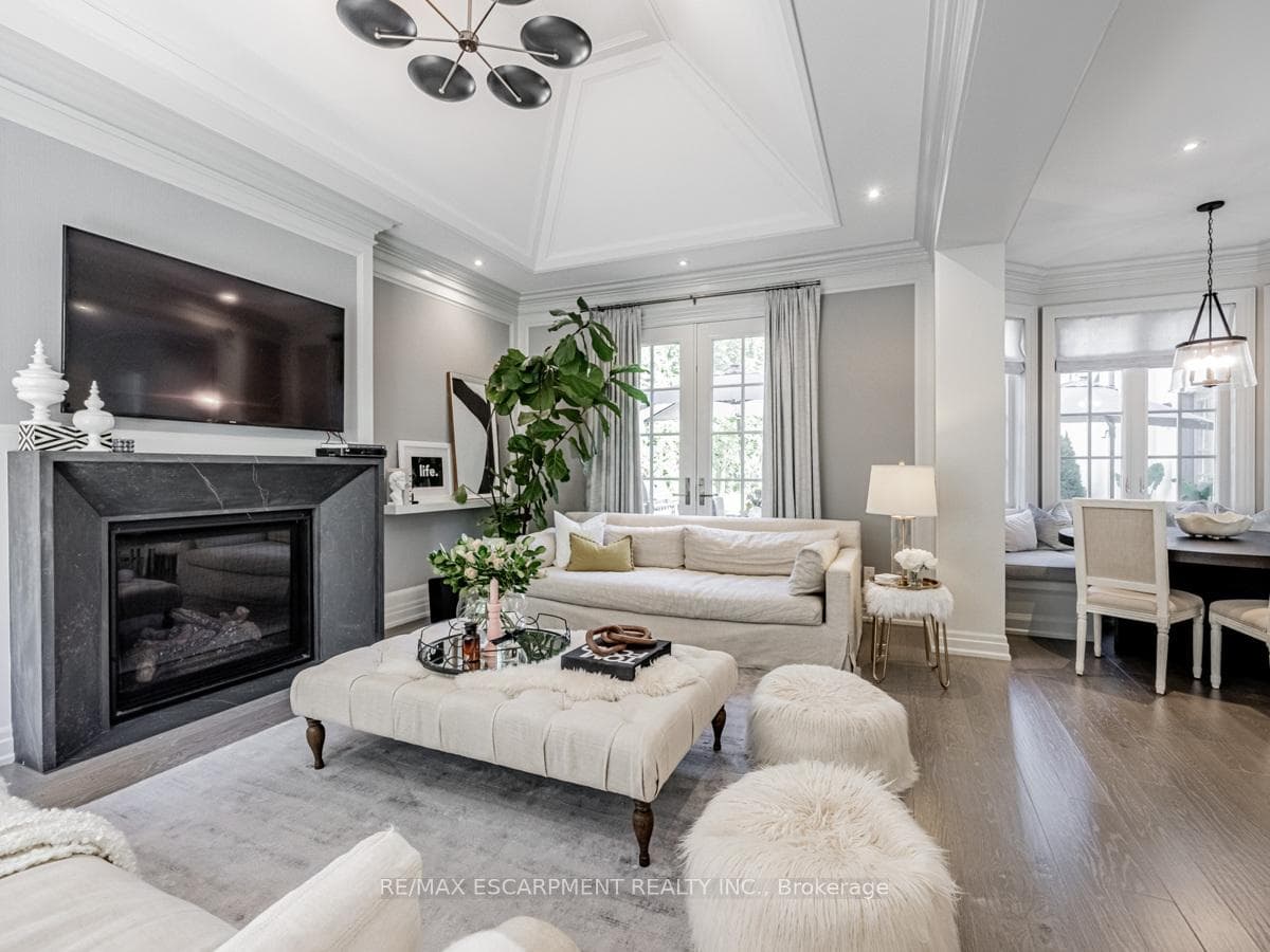 393 Maple Grove Drive - New Construction photo 21 of 49 in Oakville, Ontario