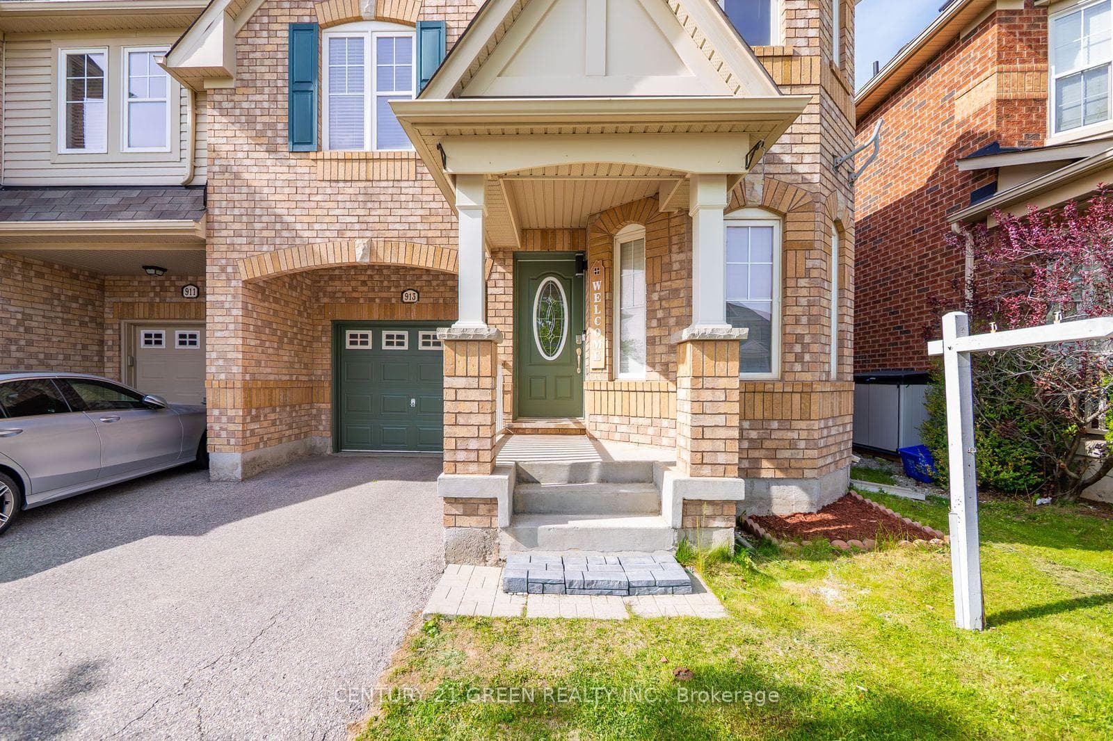 913 Philbrook Drive - Semi-Detached photo 3 of 50 in Milton, Ontario