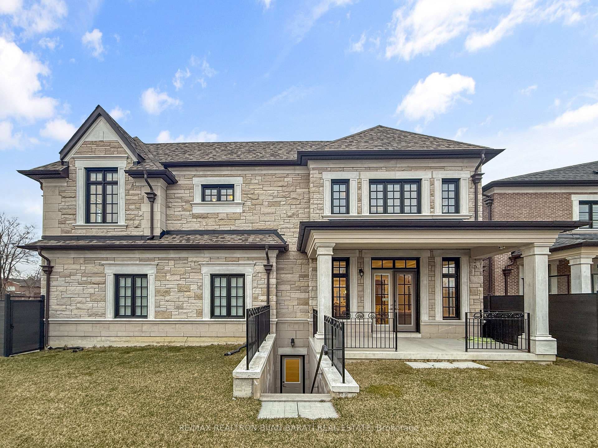 29 Ballyconnor Court - Detached photo 49 of 49 in Hillcrest Village / Bayview Village, Ontario