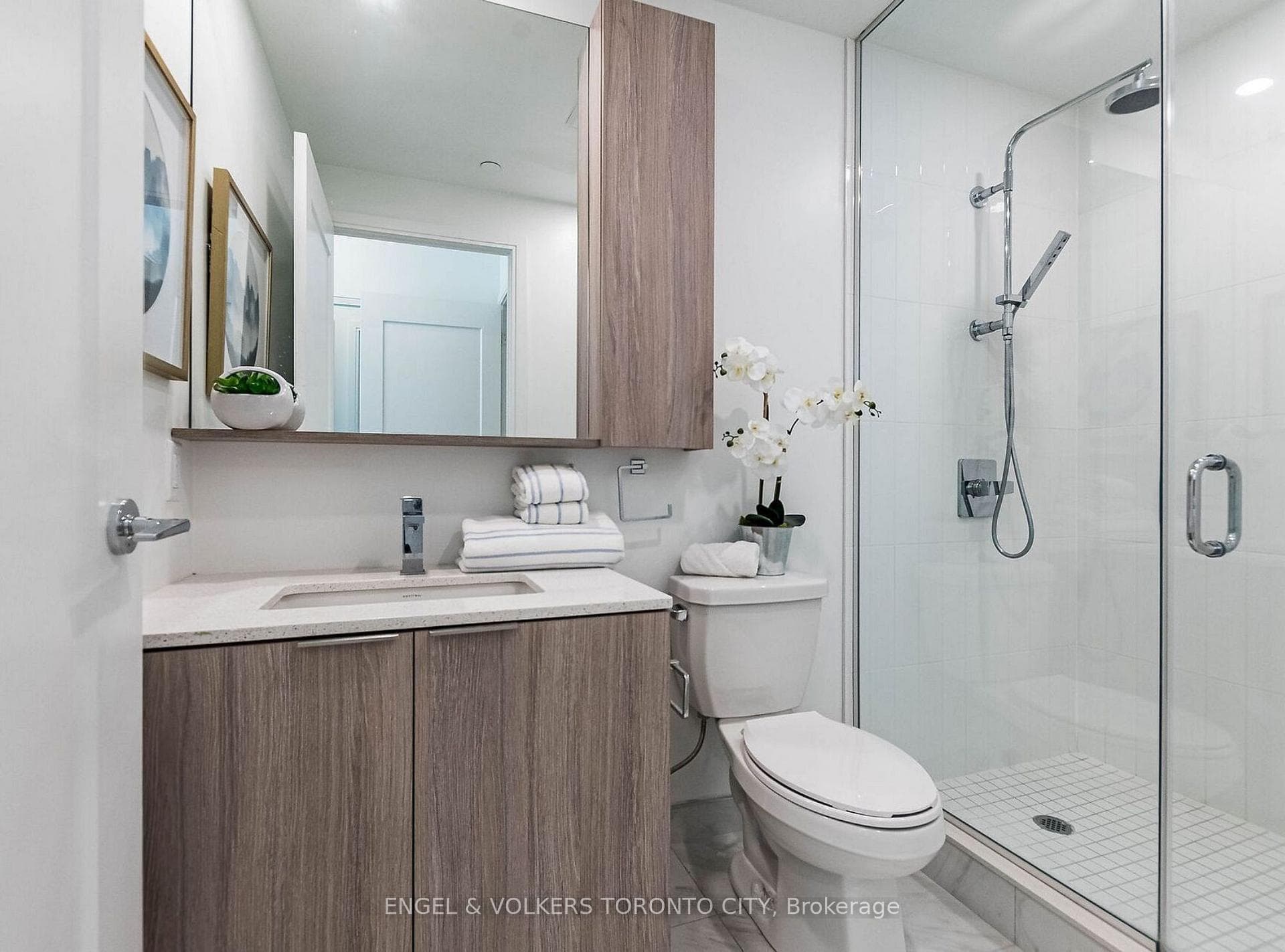 70 Annie Craig Drive Unit TH104 - Condo photo 18 of 22 in Liberty Village / Parkdale / South Parkdale, Ontario