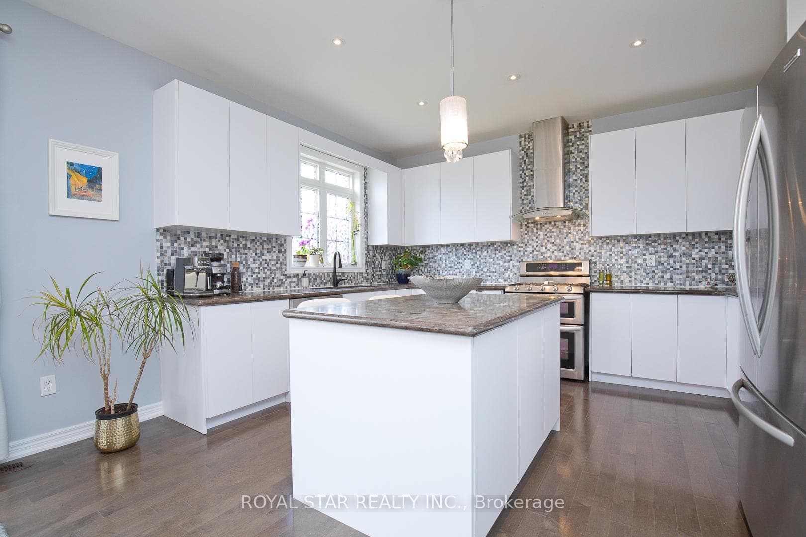 4 Berkwood Hollow - Detached photo 18 of 46 in Brampton, Ontario