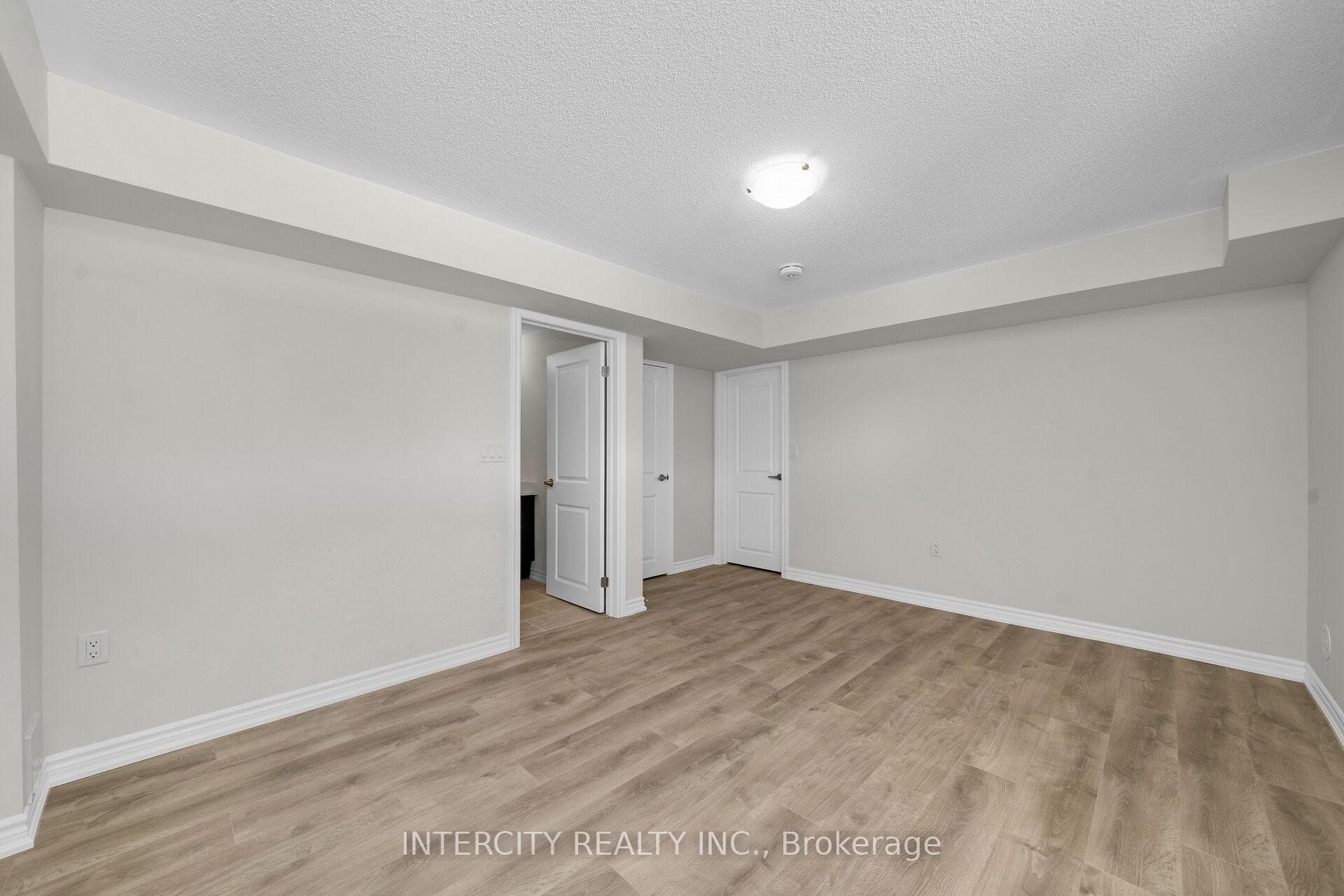 1 Vibrant Way Unit 43F - Condo photo 12 of 17 in Caledon, Ontario