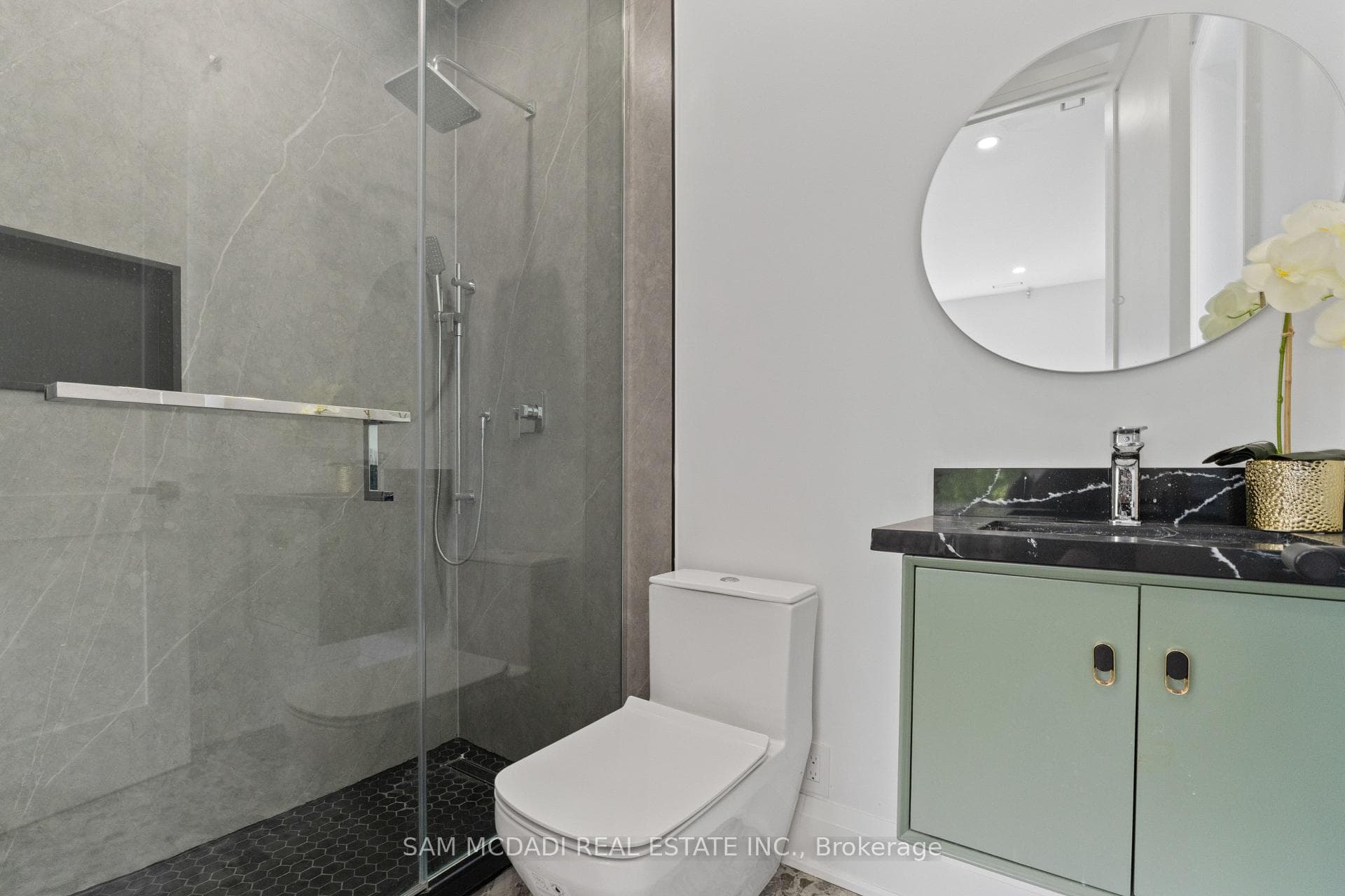 9 Earl Street - Detached photo 33 of 47 in Mississauga, Ontario