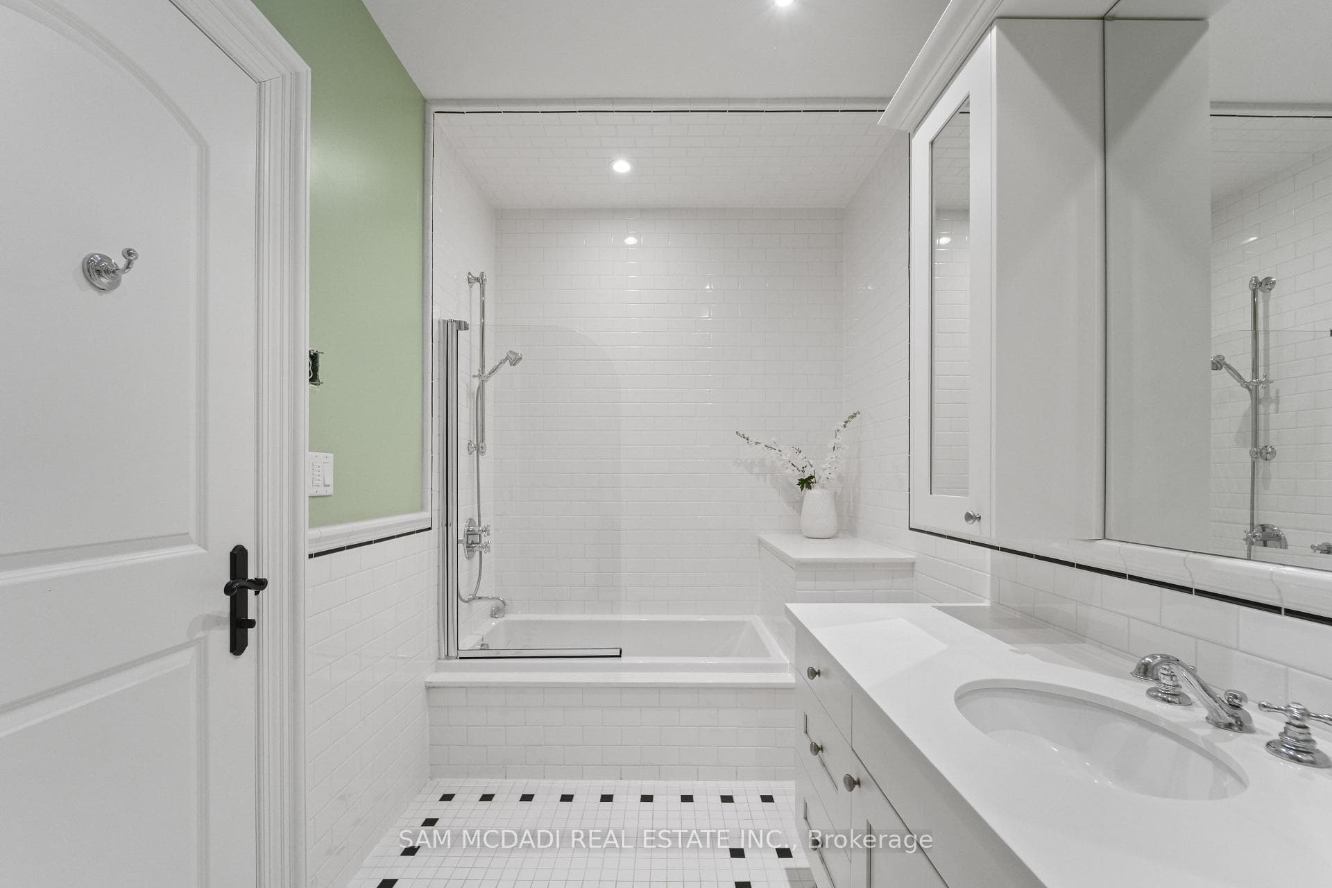 1286 Woodeden Drive - Detached photo 26 of 50 in Mississauga, Ontario