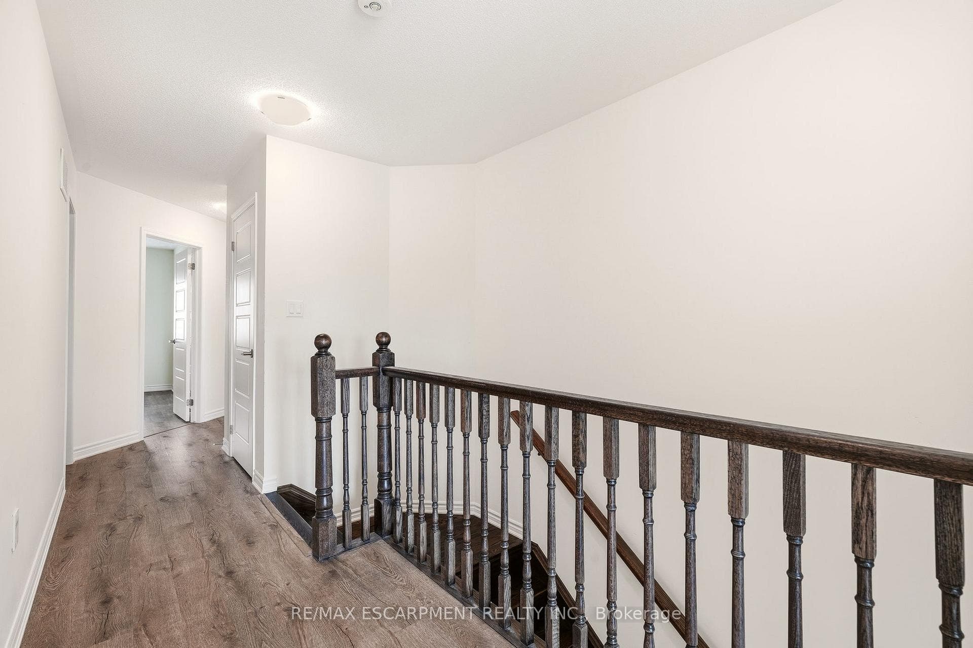 1364 Sycamore Garden - Townhouse photo 21 of 43 in Milton, Ontario