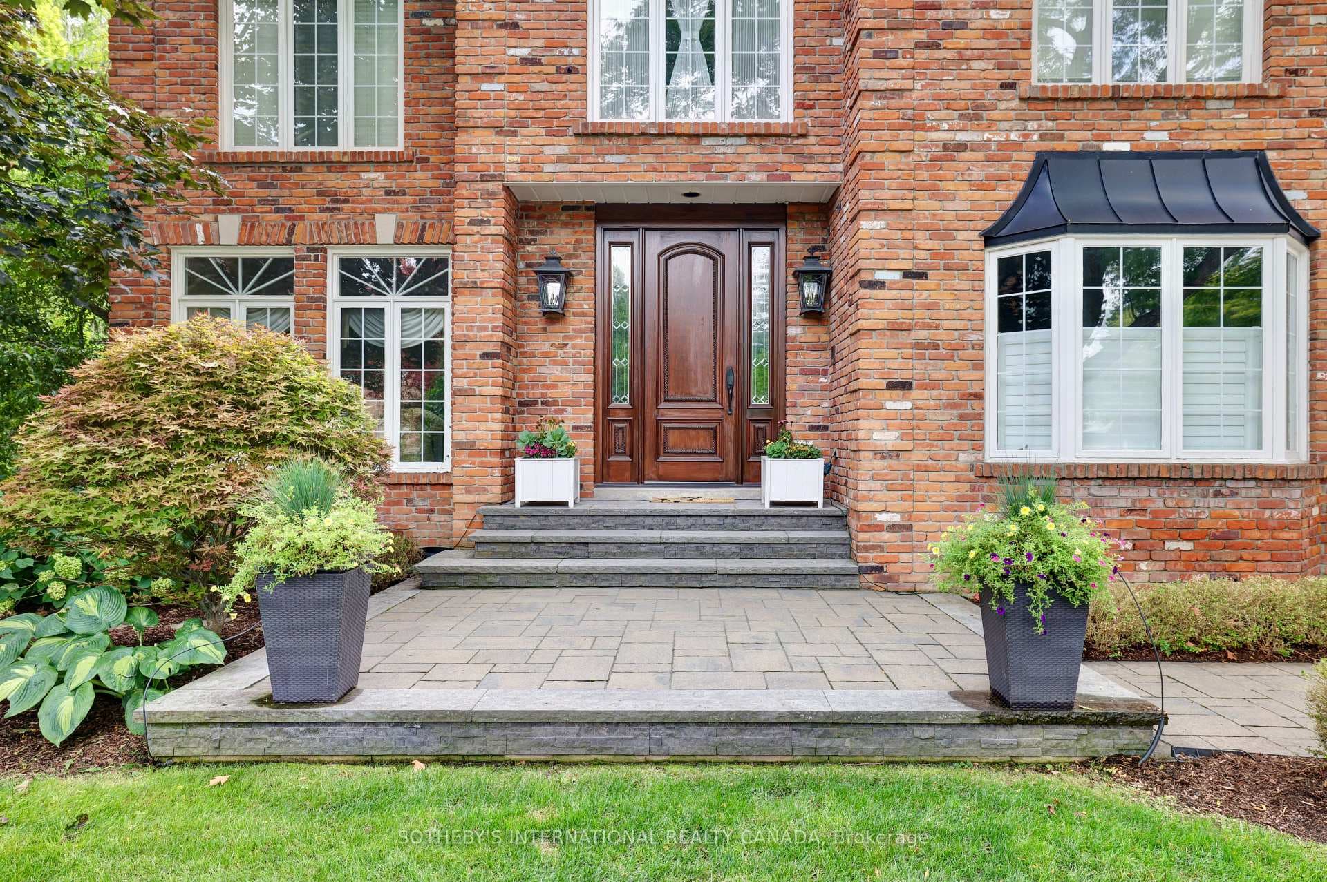 1379 Meadow Green Court - Detached photo 3 of 50 in Mississauga, Ontario