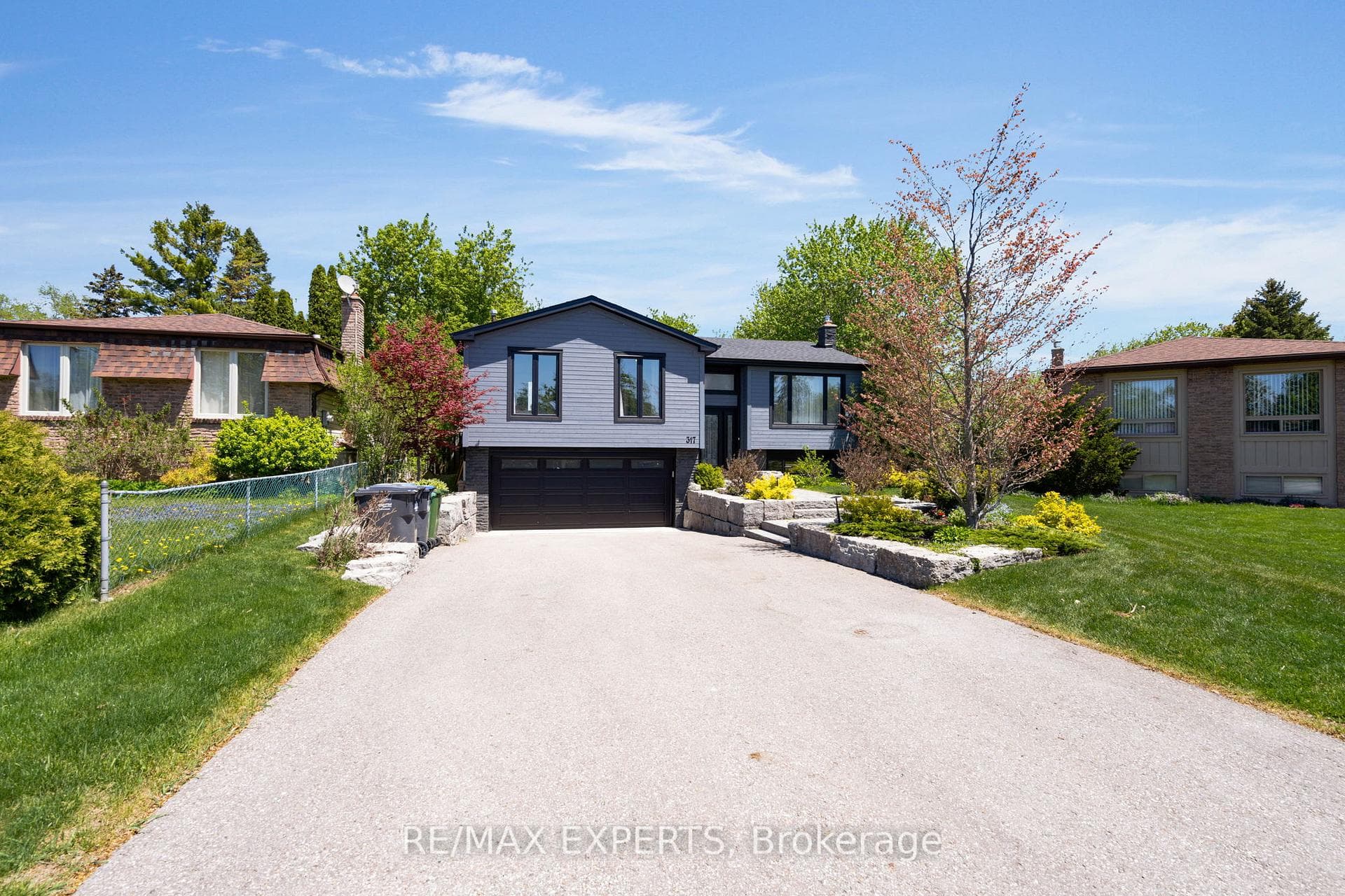 317 Marple Crescent - Detached photo 2 of 50 in Caledon, Ontario