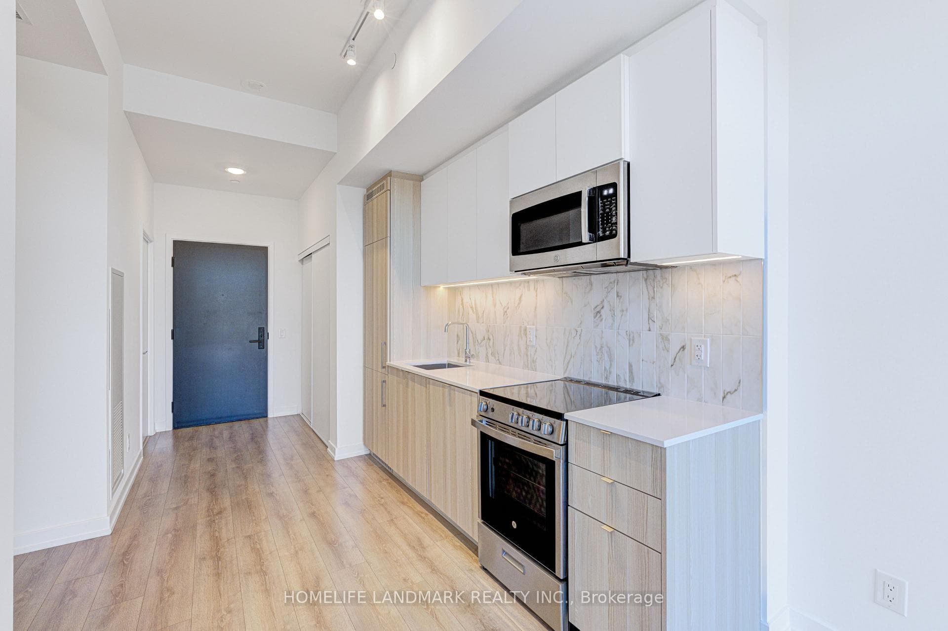 500 Dupont Street Unit 310 - Condo photo 10 of 29 in Annex / Yorkville / Summerhill, Ontario