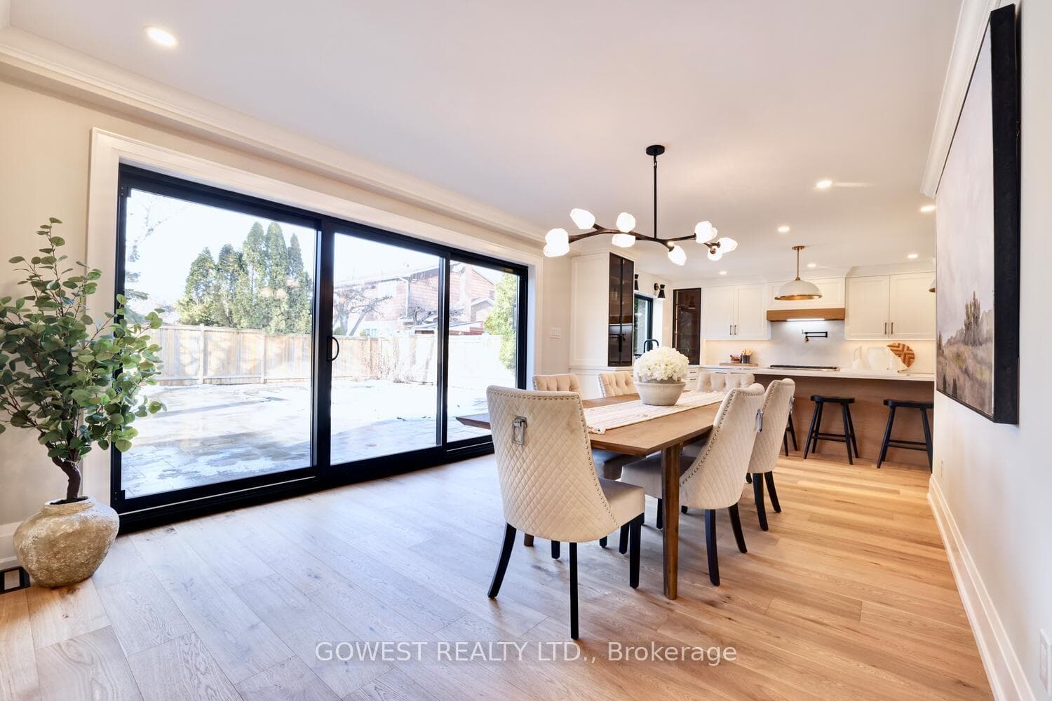 981 Valdese Drive - Detached photo 13 of 50 in Mississauga, Ontario
