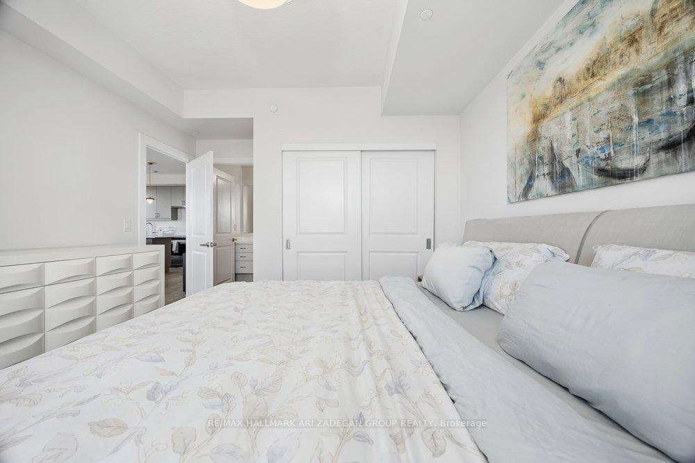 3200 William Coltson Avenue Unit 1302 - Condo photo 23 of 49 in Oakville, Ontario