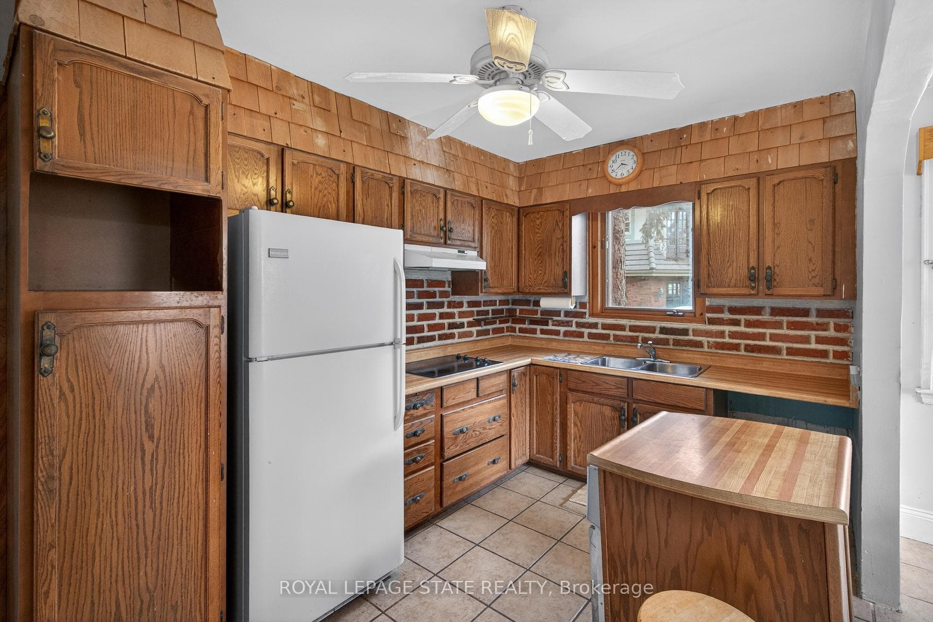 893 Lasalle Park Road - Detached photo 13 of 47 in Burlington, Ontario