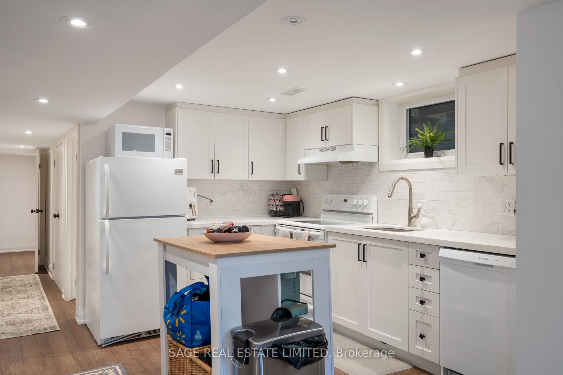 7 Rathgar Avenue - Detached photo 31 of 38 in Etobicoke (Islington / Rexdale), Ontario