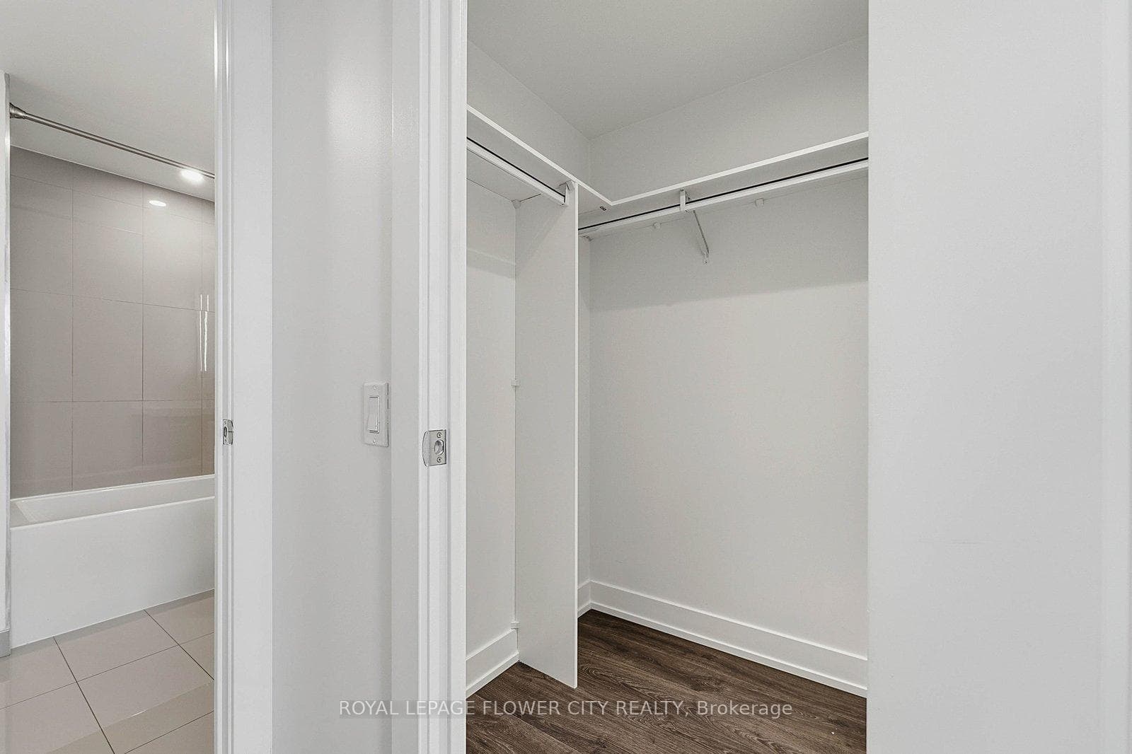 20 Inn On The Park Drive Unit 938 - Condo photo 20 of 36 in Don Mills / Parkwoods / Victoria Village, Ontario