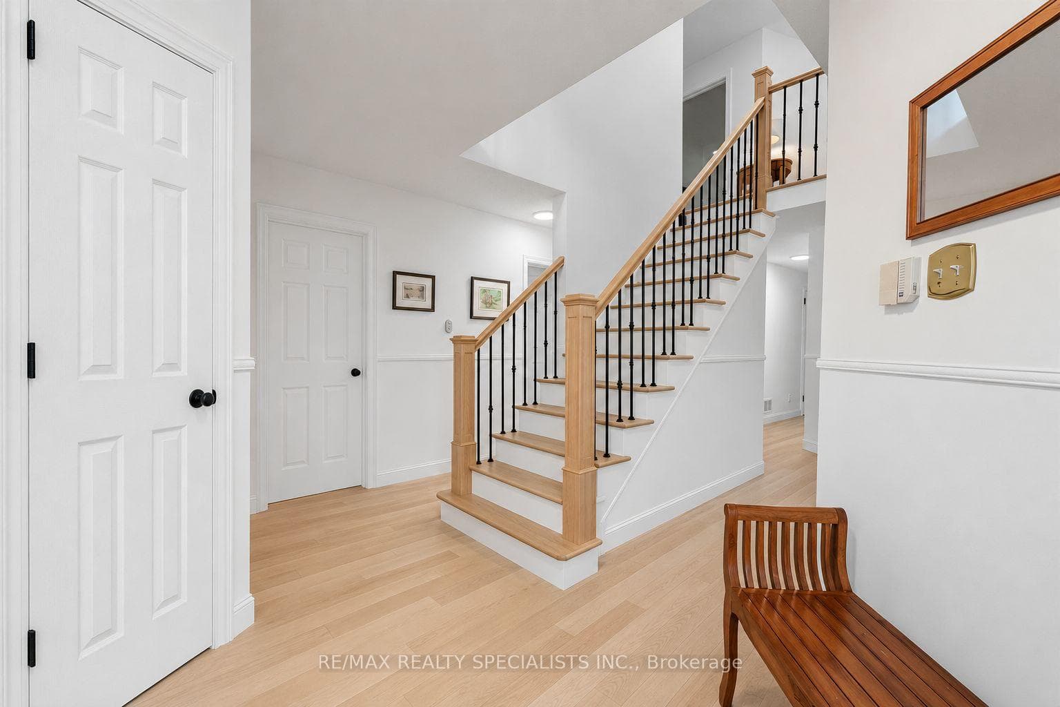 3519 Pintail Circle - Detached photo 4 of 44 in Mississauga, Ontario
