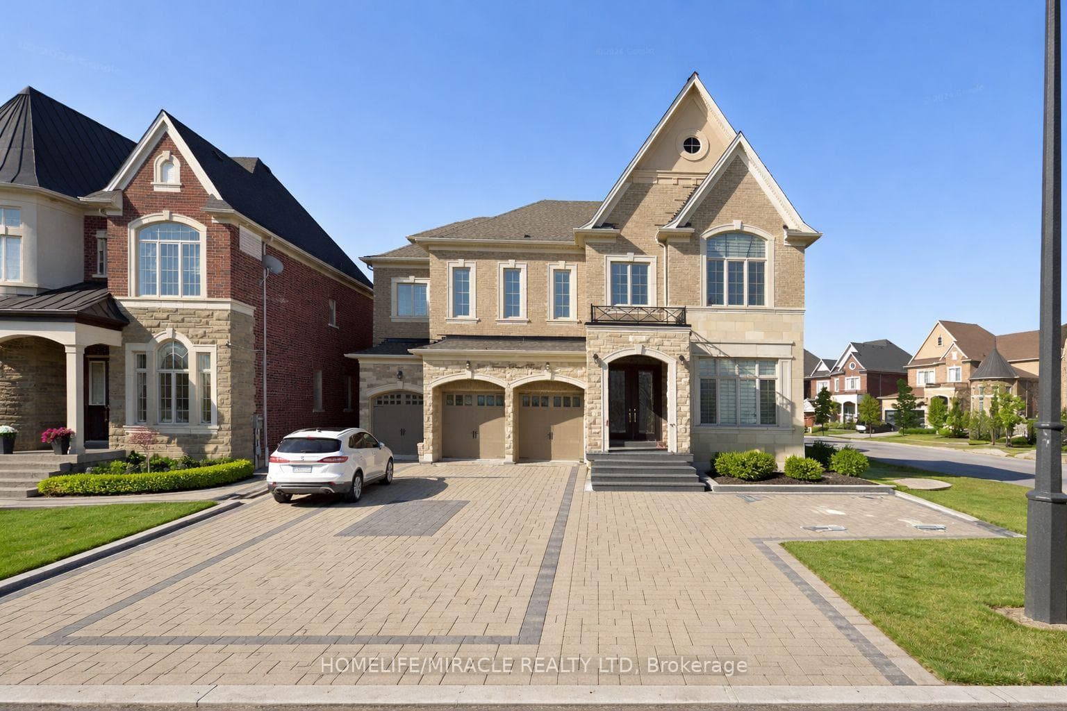 320 TORREY PINES Road - home for sale in Vaughan, Ontario