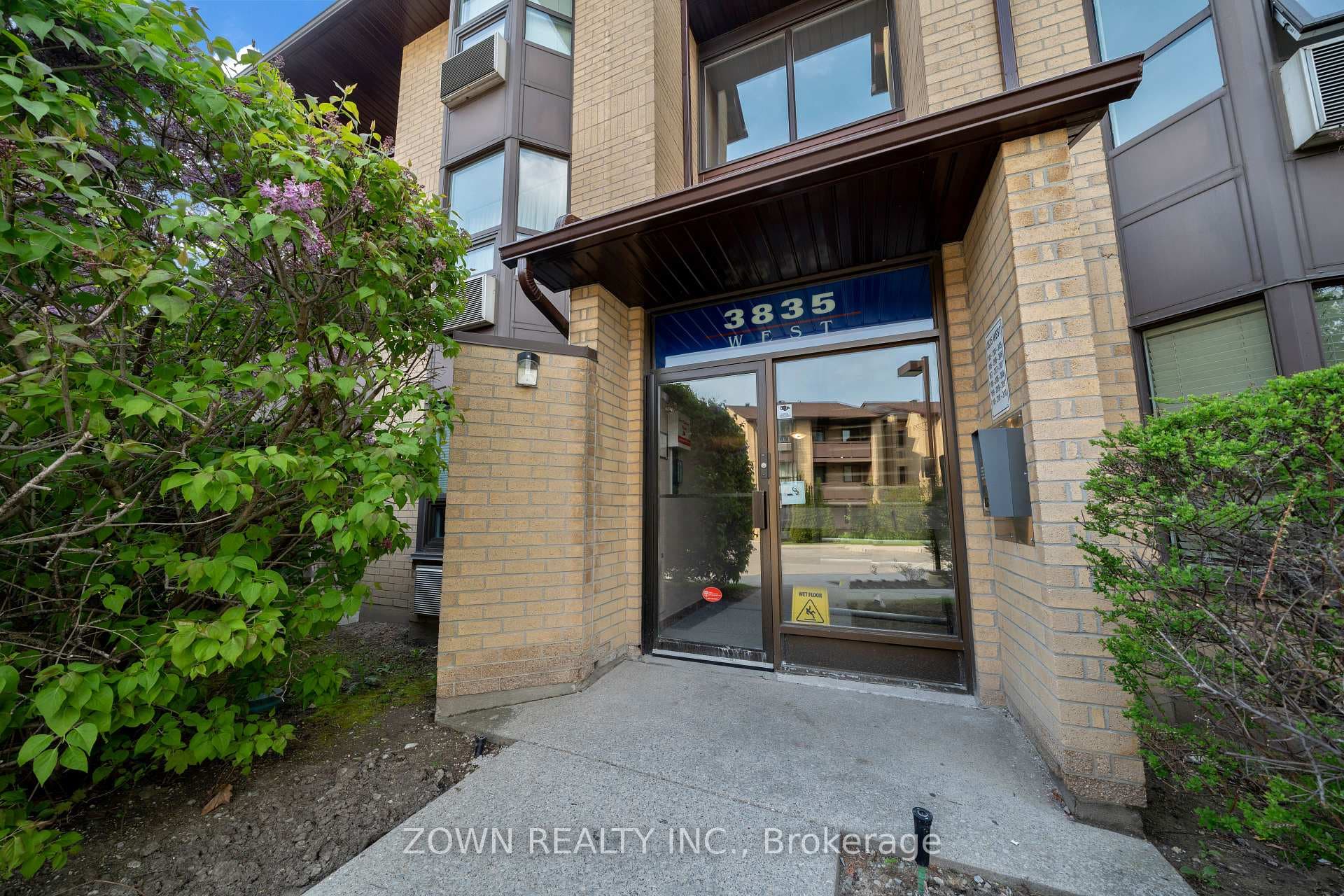 3835 Lakeshore Boulevard Unit 210 - Condo photo 8 of 36 in Liberty Village / Parkdale / South Parkdale, Ontario