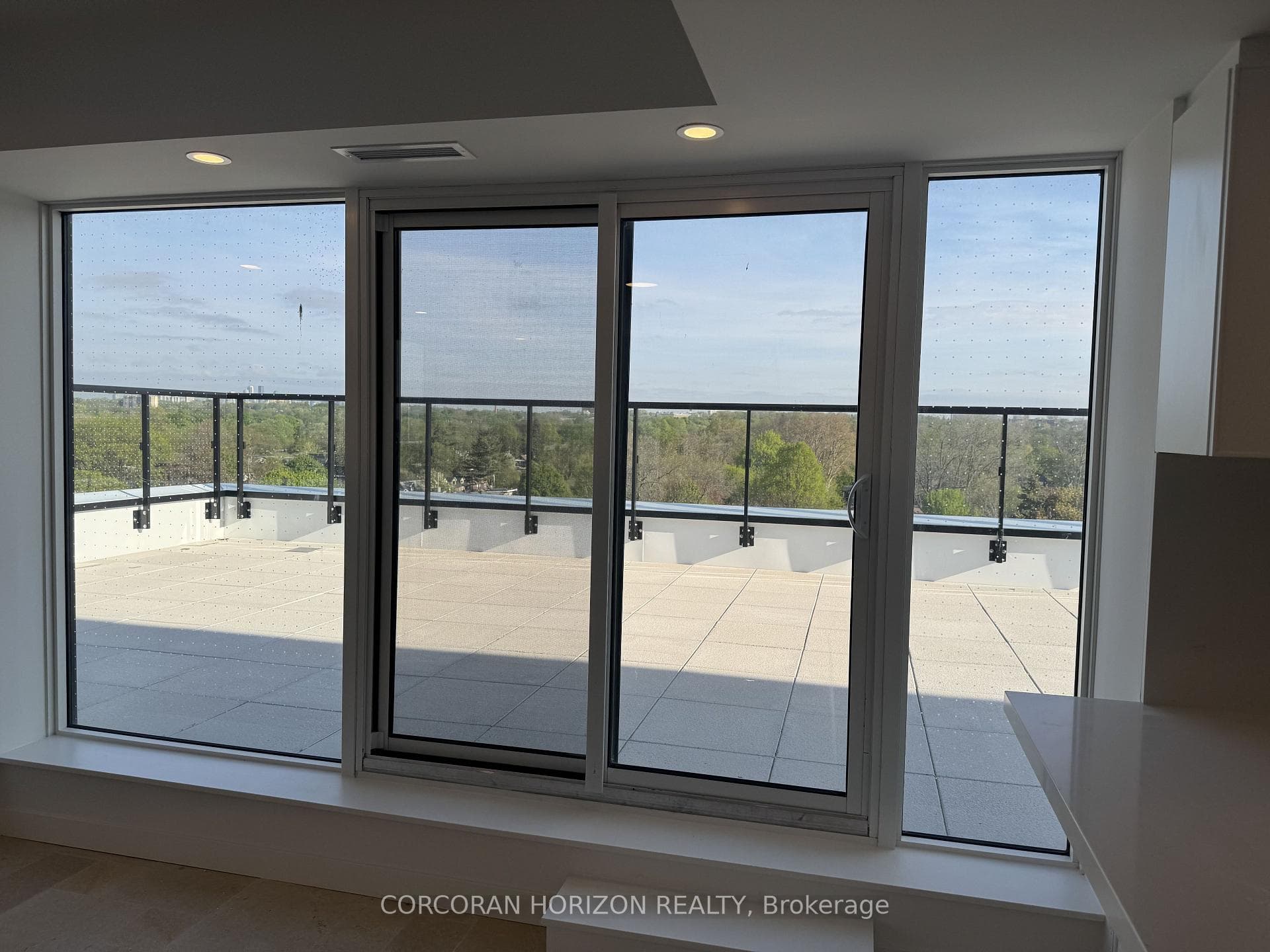 1050 Eastern Avenue Unit 819 - Condo photo 15 of 29 in Riverdale / Leslieville, Ontario