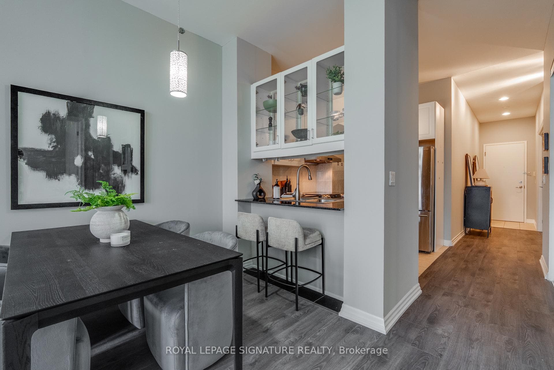 797 Don Mills Road Unit 904 - Condo photo 7 of 26 in Flemingdon Park / Don Mills, Ontario