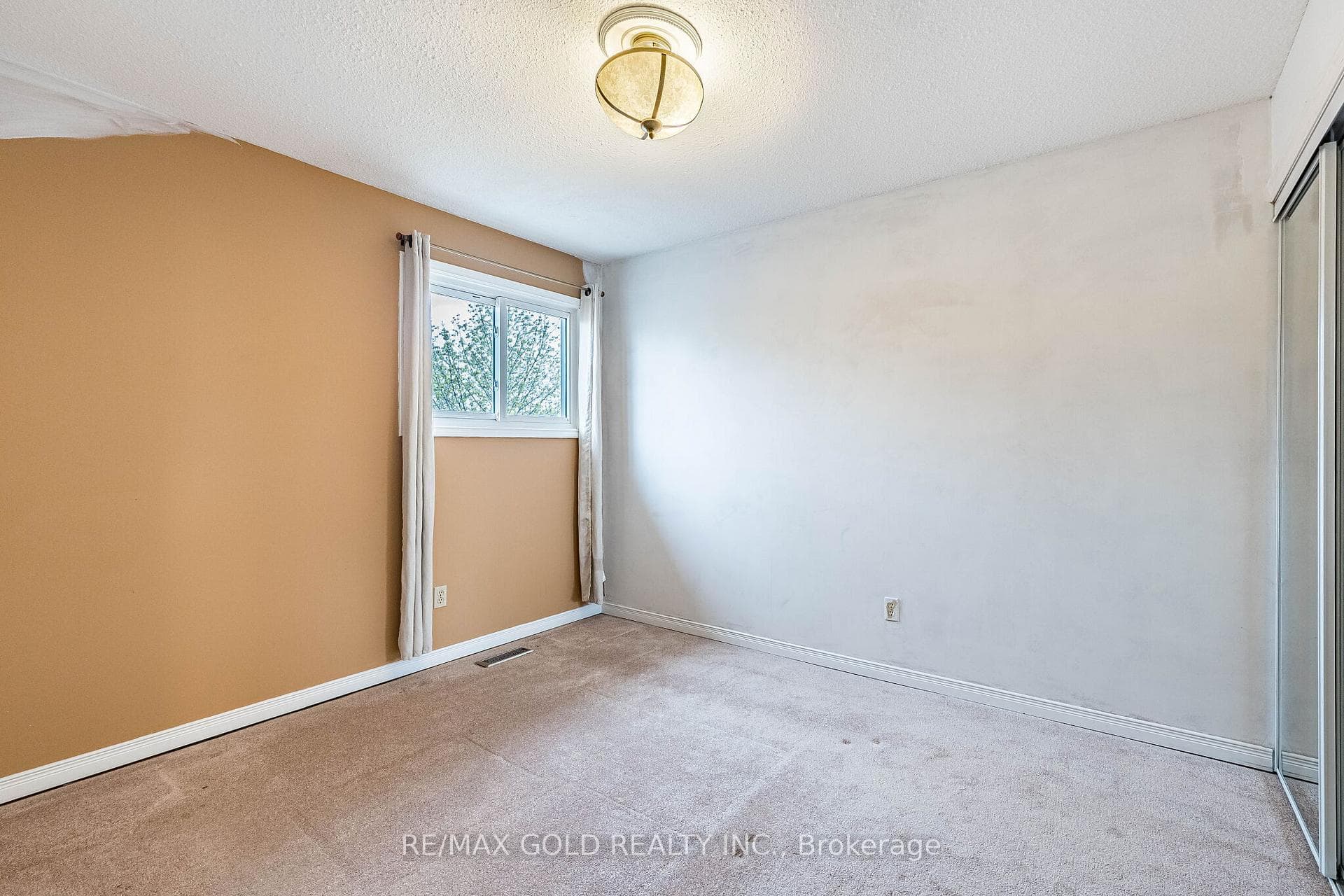 41 Simmons Boulevard - Detached photo 24 of 37 in Brampton, Ontario