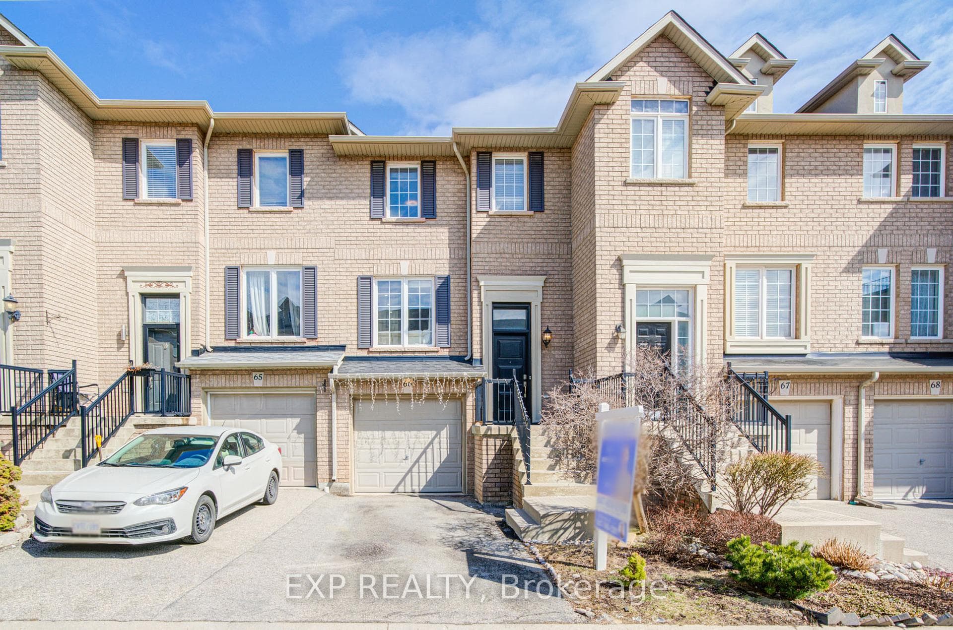 2280 Baronwood Drive Unit 66 - home for sale in Oakville, Ontario