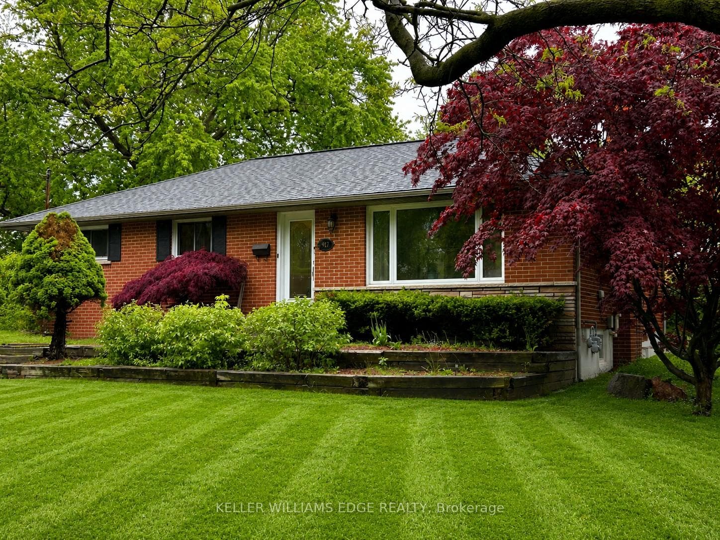 917 Orpha Street - Detached photo 2 of 25 in Burlington, Ontario