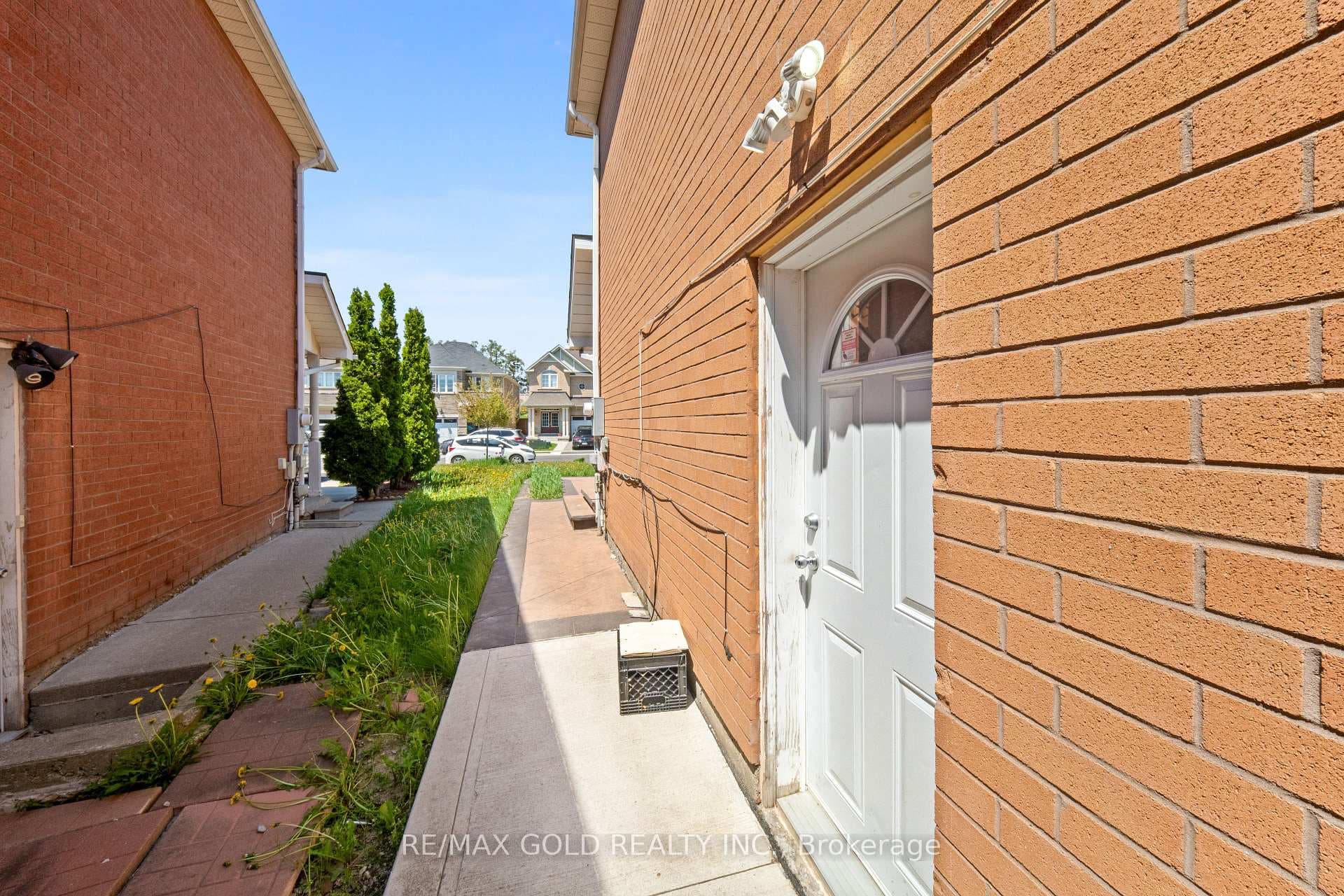 31 Ravenscliffe Court - Detached photo 23 of 32 in Brampton, Ontario