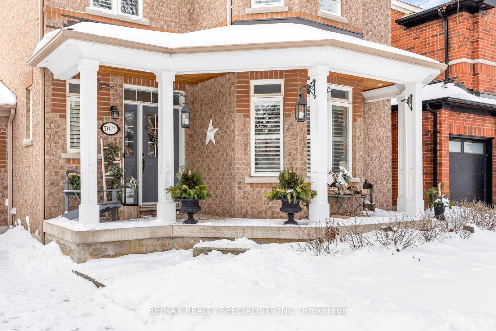 7076 Gillespie Lane - Detached photo 2 of 46 in Mississauga, Ontario