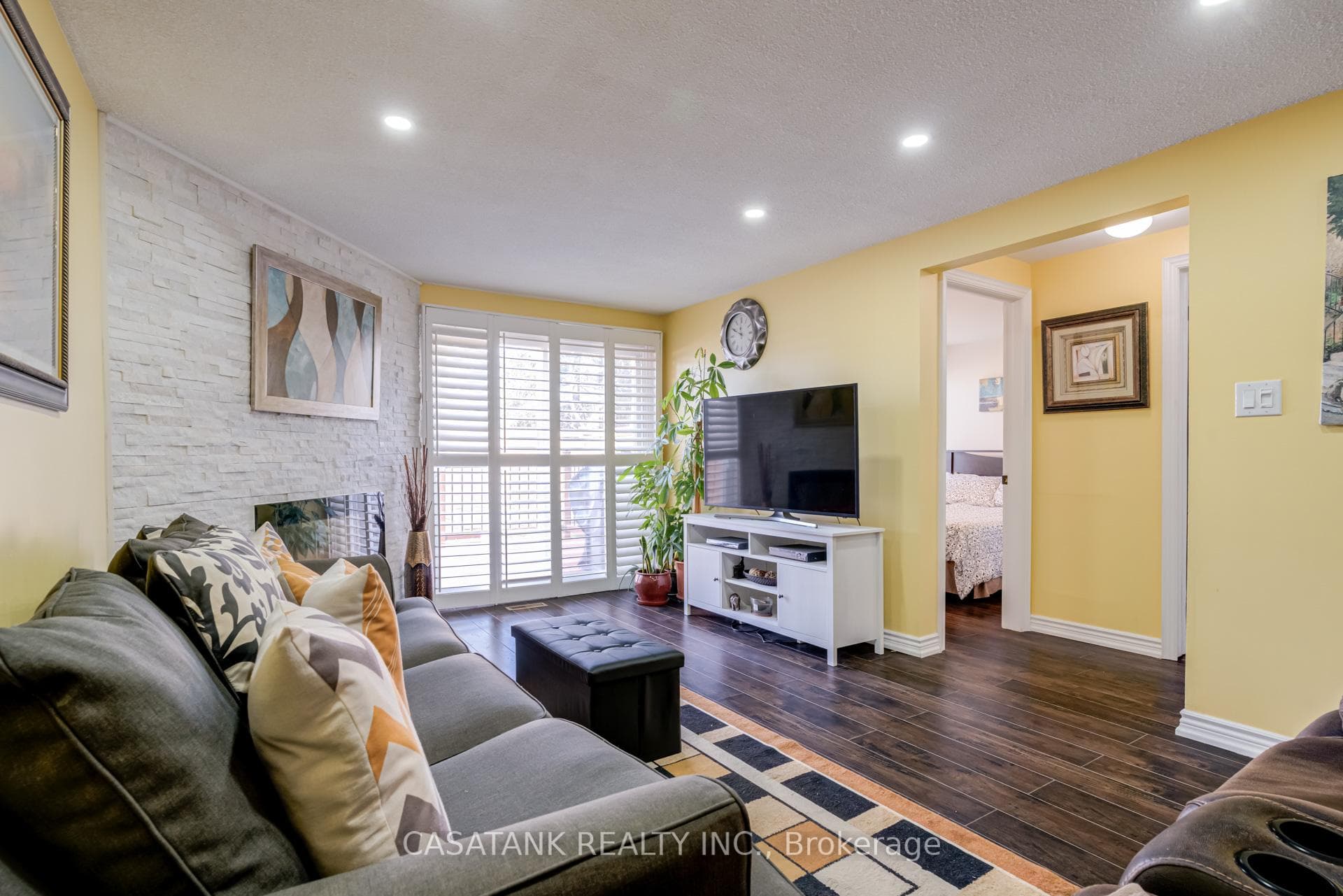 40 Salisbury Circle - Semi-Detached photo 23 of 50 in Brampton, Ontario