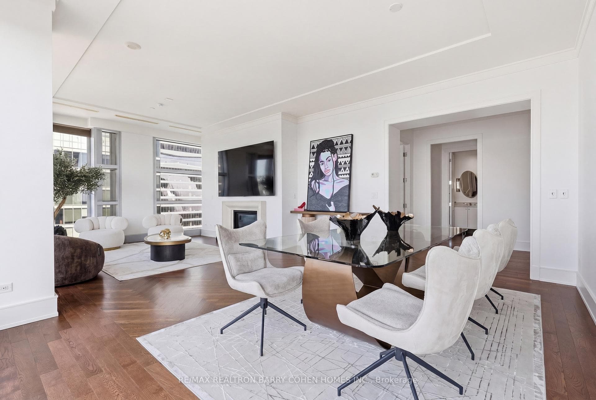 183 Wellington Street Unit 4502 - Condo photo 7 of 34 in Downtown Toronto / Waterfront, Ontario